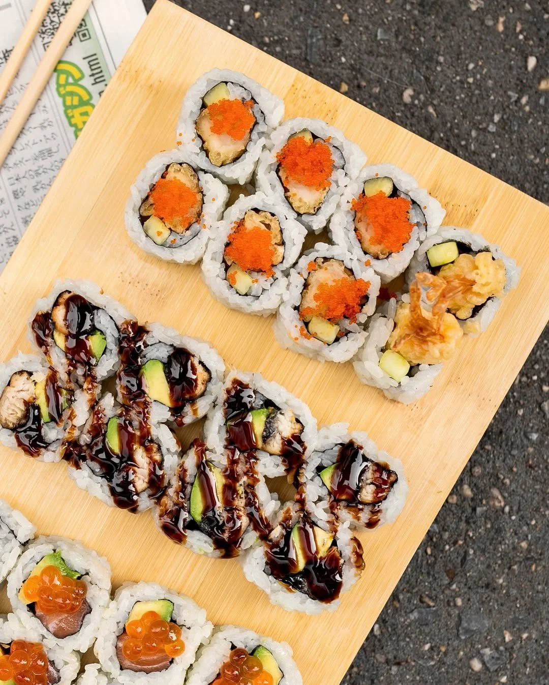 MakiMaki-sushi rolls-2.jpg