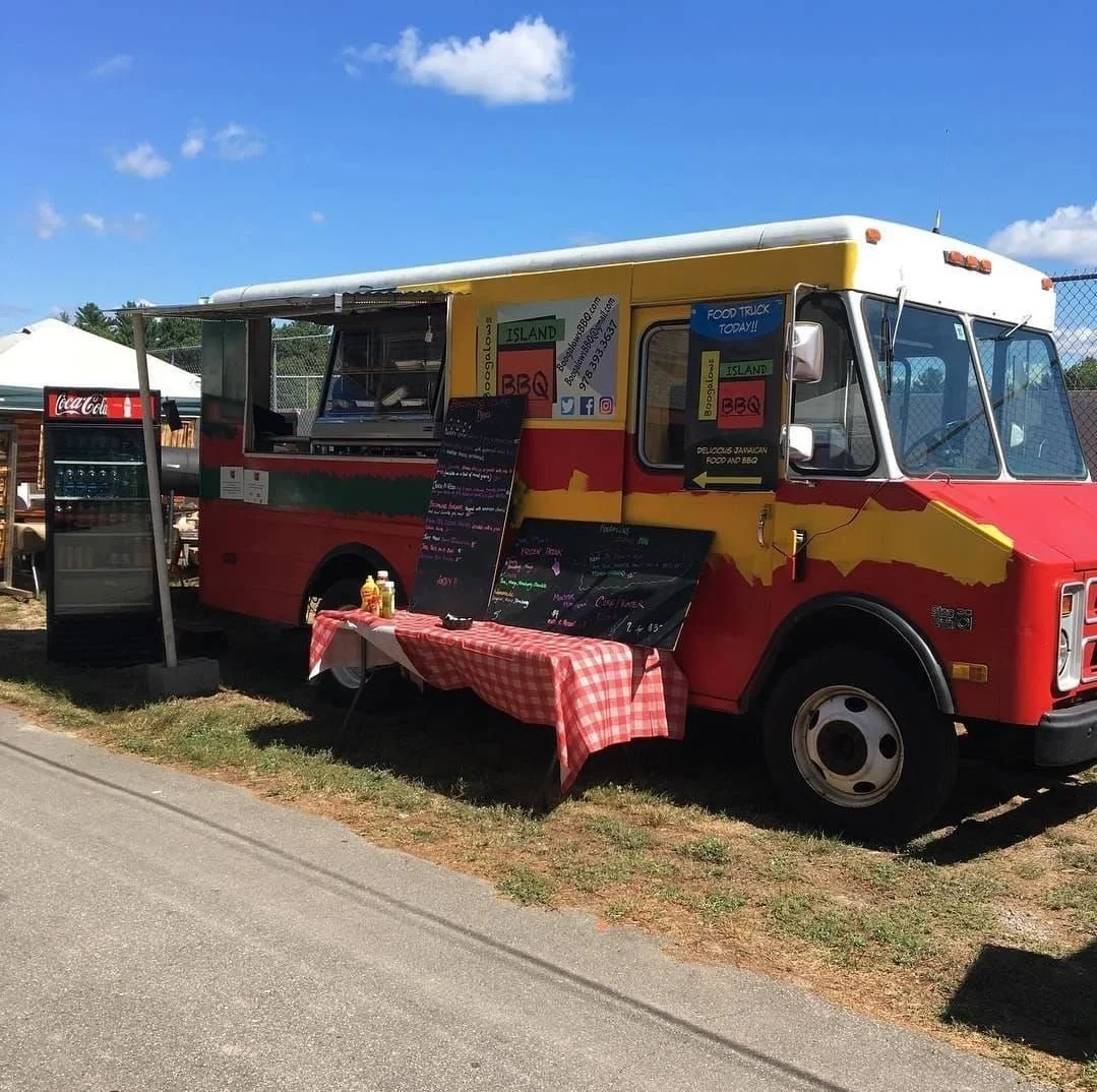 Boogalow's Island BBQ Truck