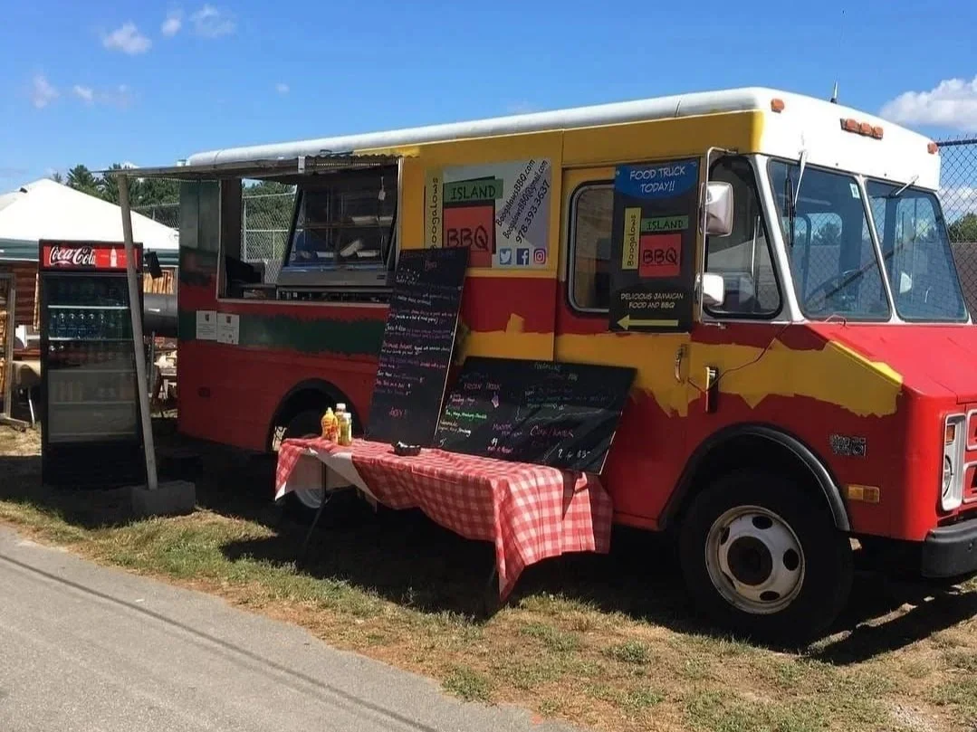 Boogalow’s Island BBQ