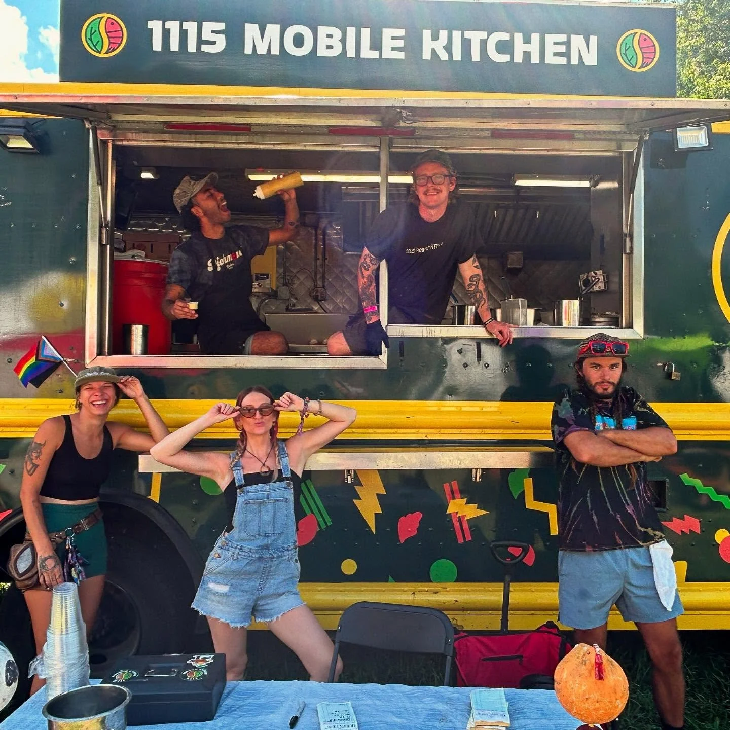 115 Mobile Kitchen Team
