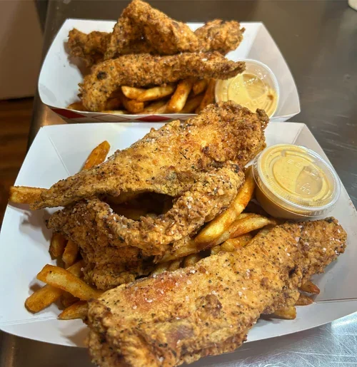 Cluck n Roll-Food1.webp