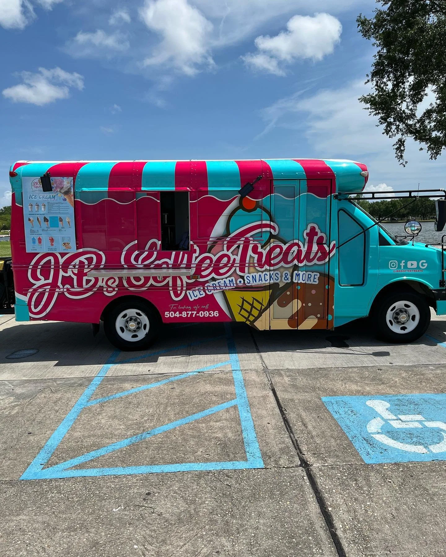 JB's Softee Treats Truck