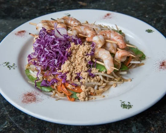 Lemon Grass Fusion Bistro_Shrimp Pai Thai_550x440.jpg