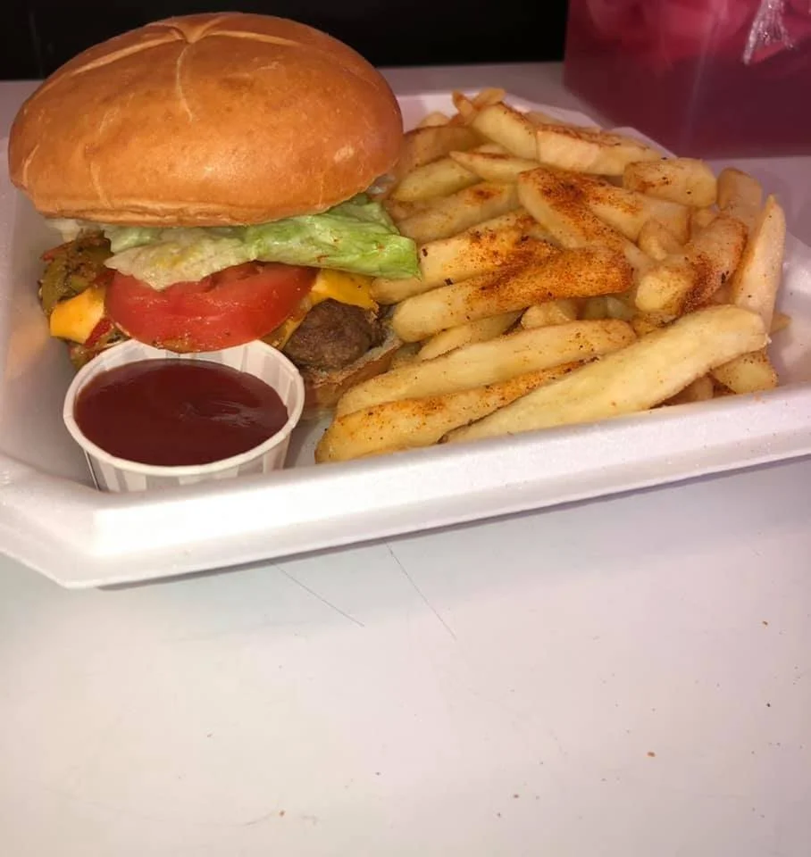 The Supper Truck Burger 1.jpg