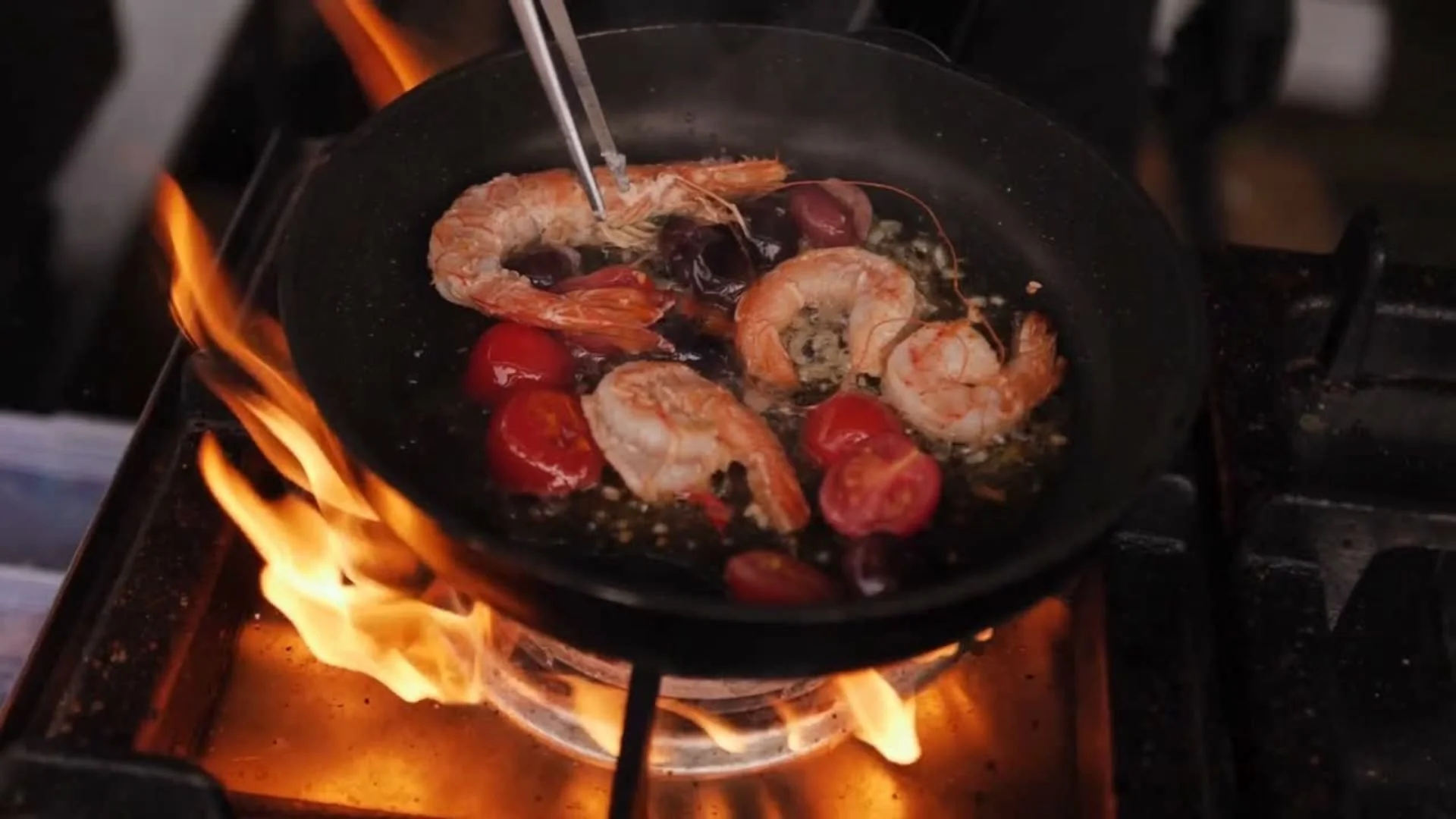 video-bg-cooking-shrimp.jpg