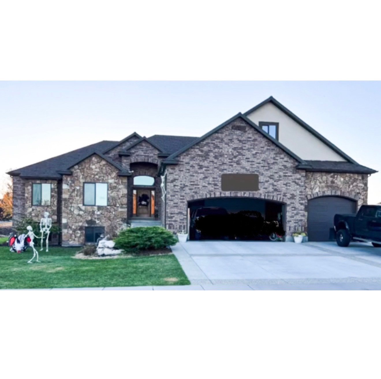 Kotter family home ready for Halloween.jpg