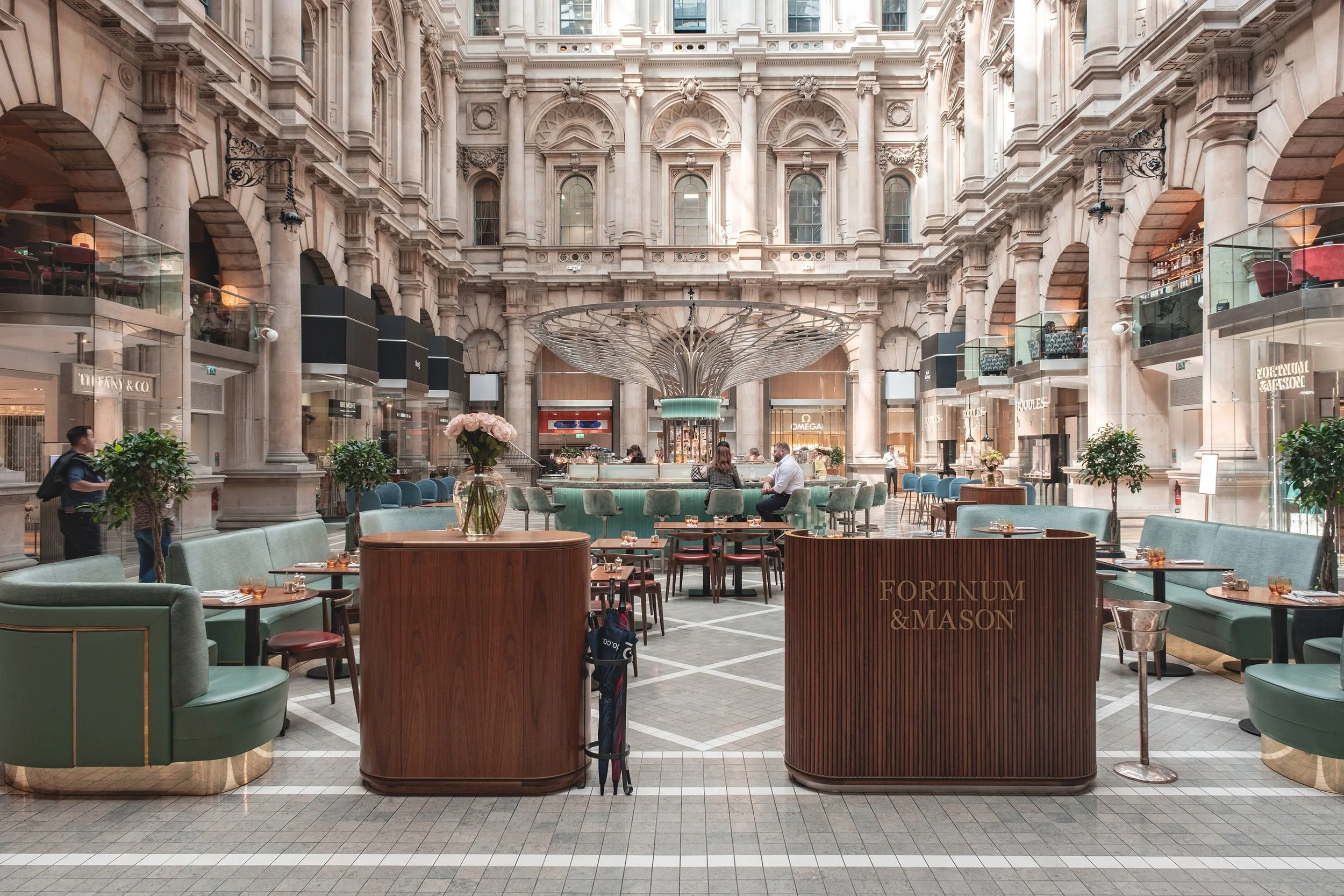 FortnumAndMason_RoyalExchangeLondres_ArthurDemars_1.jpg