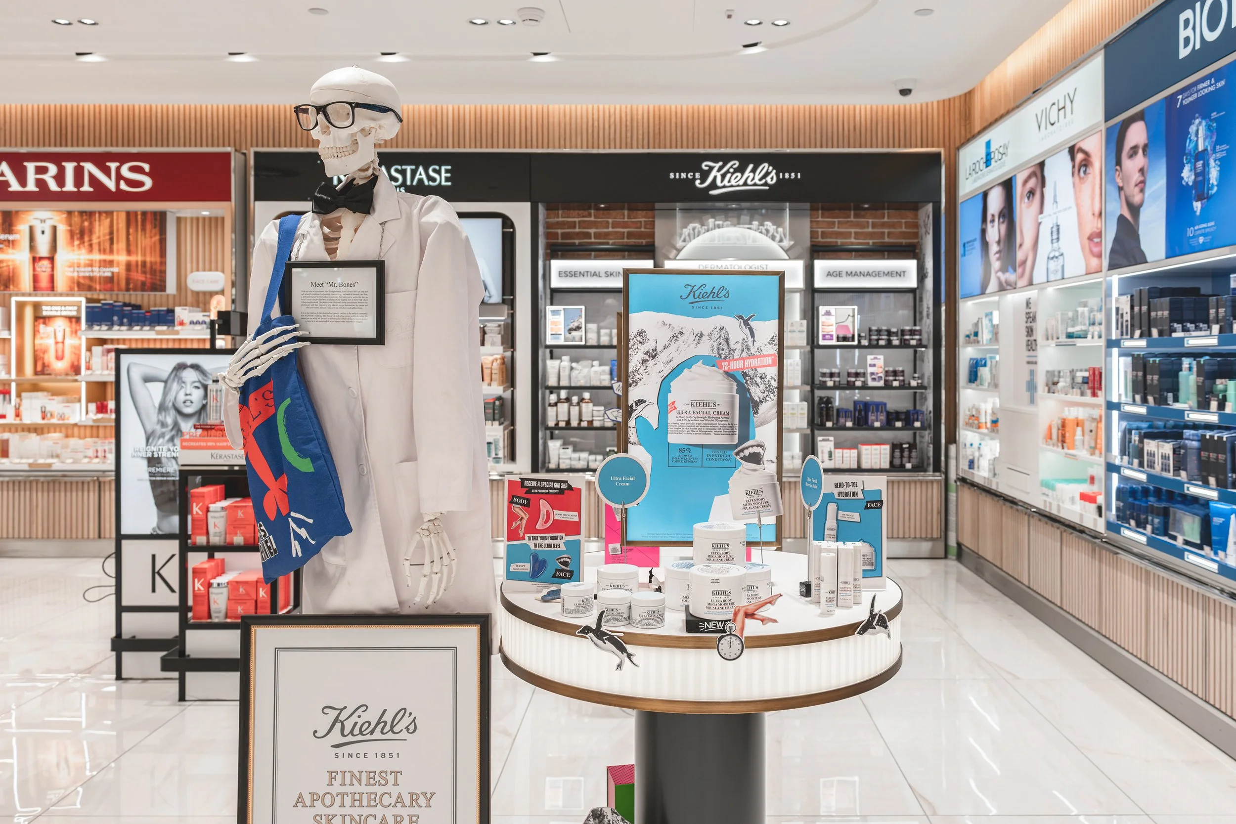 Kiehl's_Lisbon_Airport_T1_2025_ArthurDemars.jpg