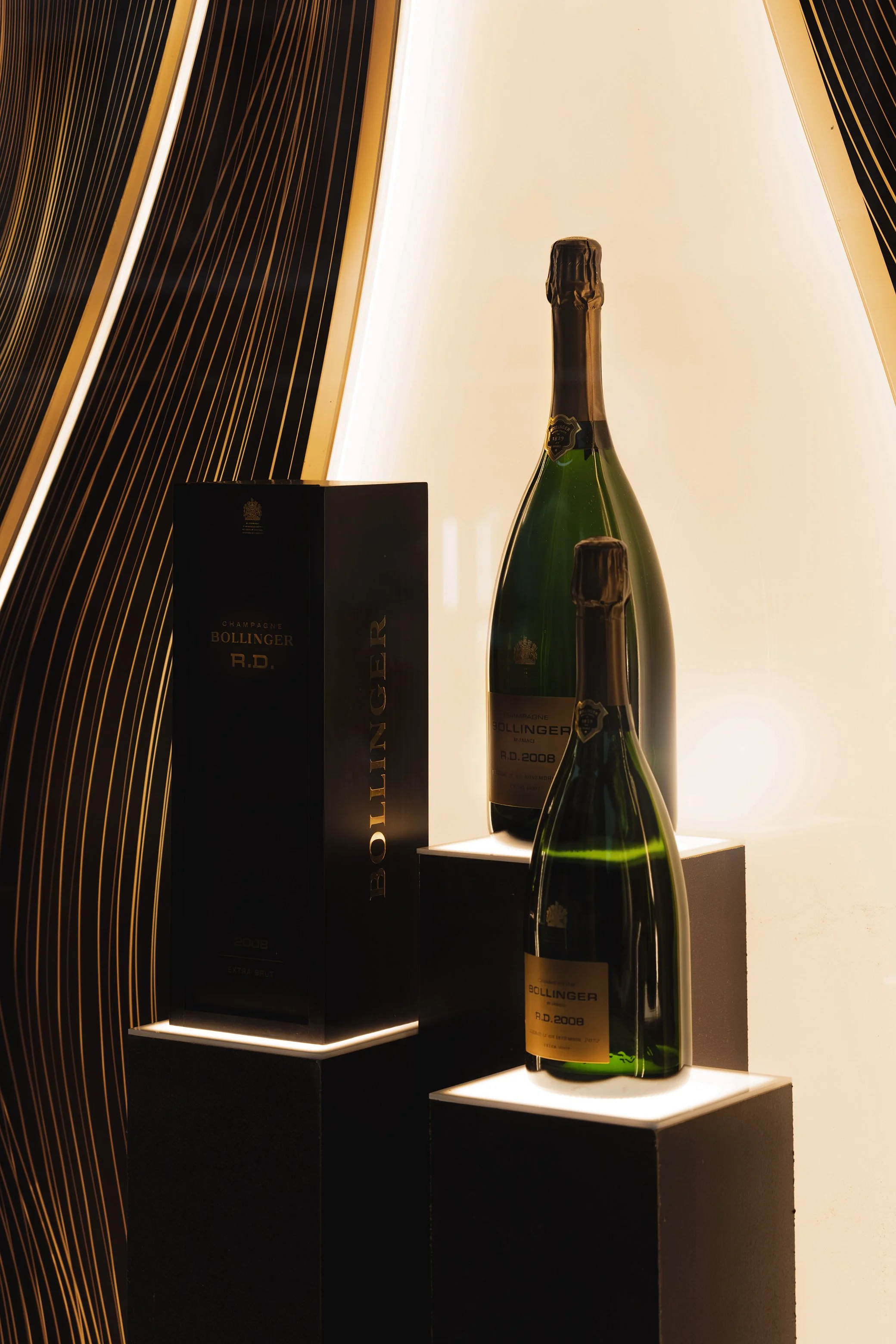 Champagne_Bollinger_RD2008_Vitrines_ArthurDemars_3.jpg