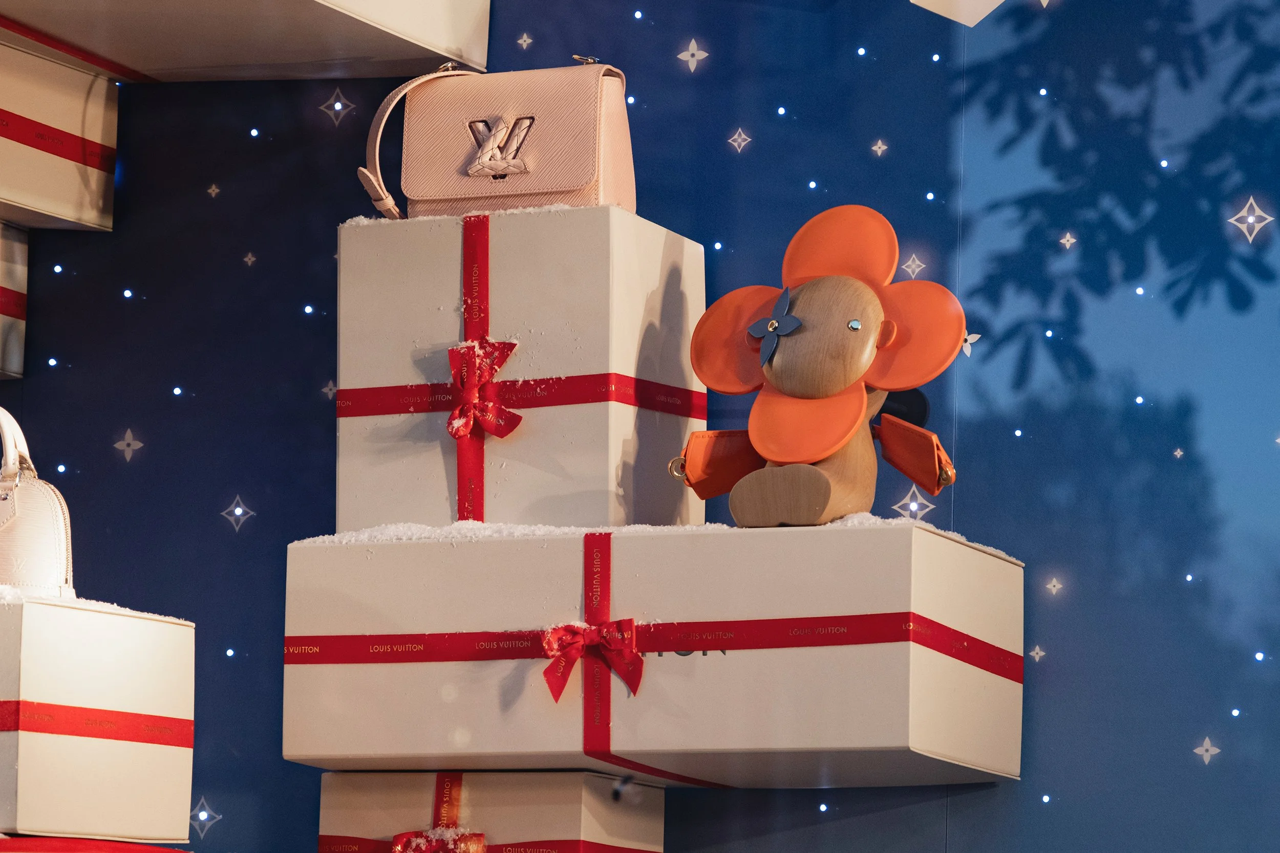 LouisVuitton_Noël2023_ArthurDemars_2.jpg
