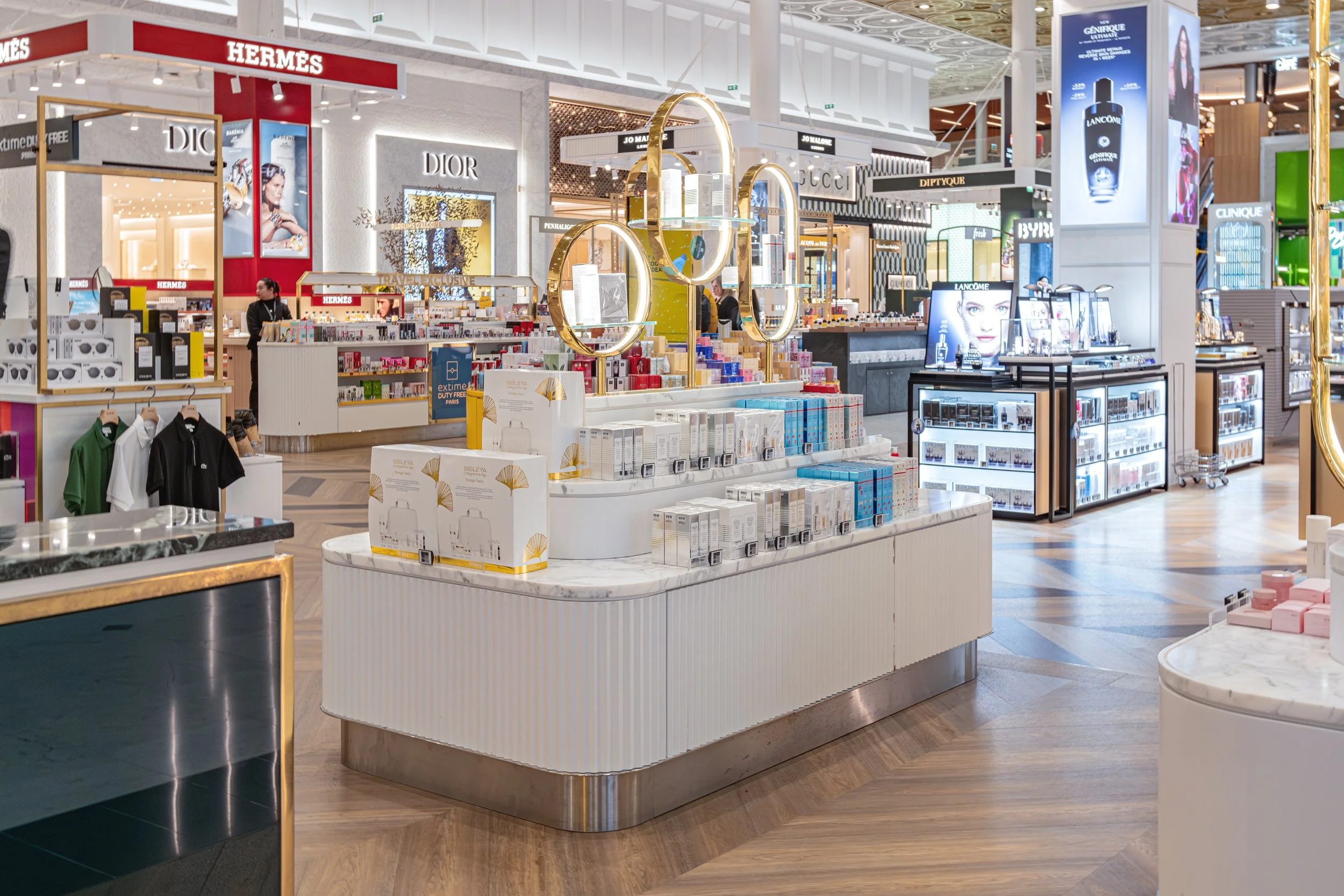 Extime_Dutyfree_CDG_T1_ArthurDemars_3.jpg