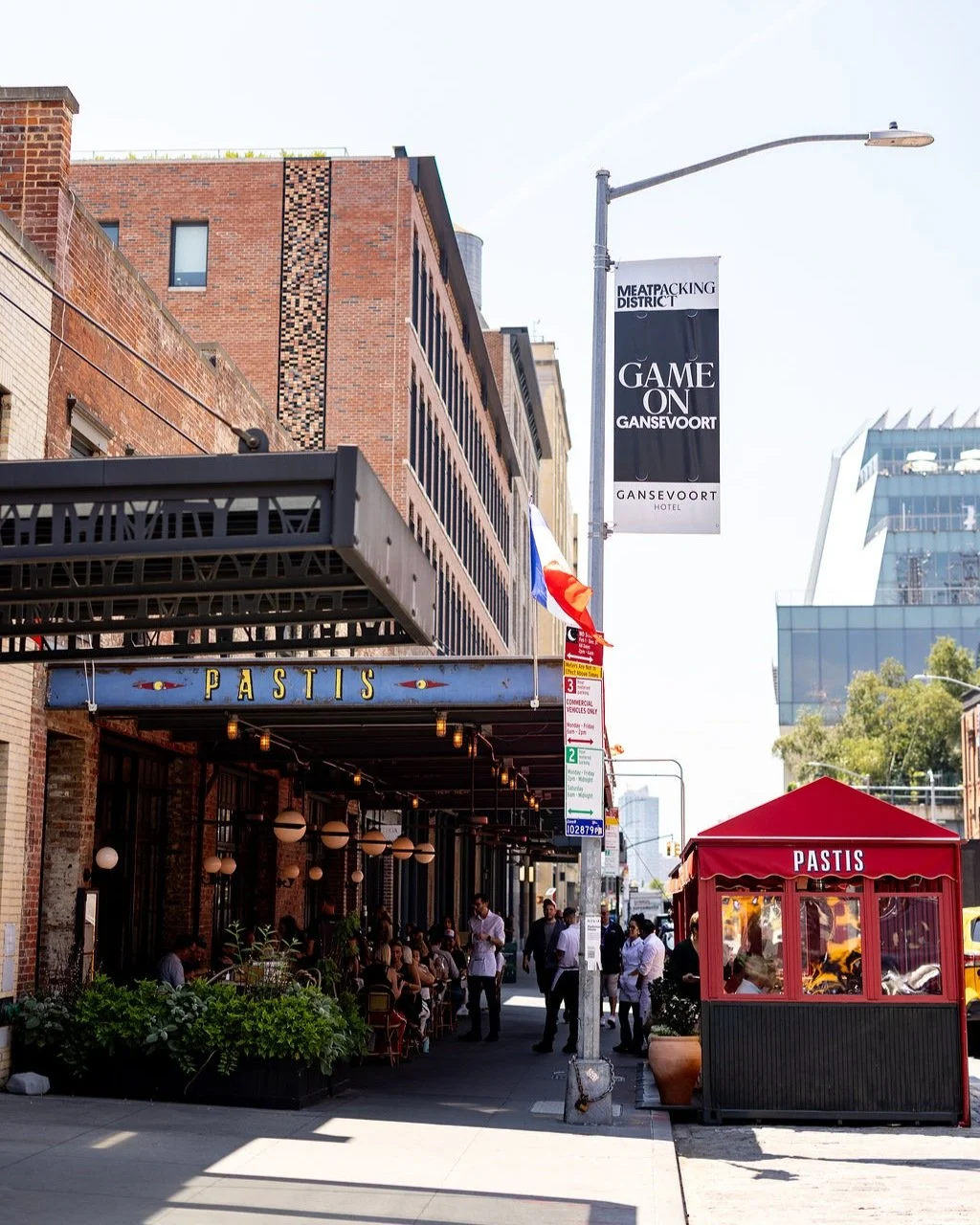 Our neighborhood roster is pretty hard to beat.
ㅤ
Pastis around the corner, the High Line nearby, and the West Village at your doorstep.