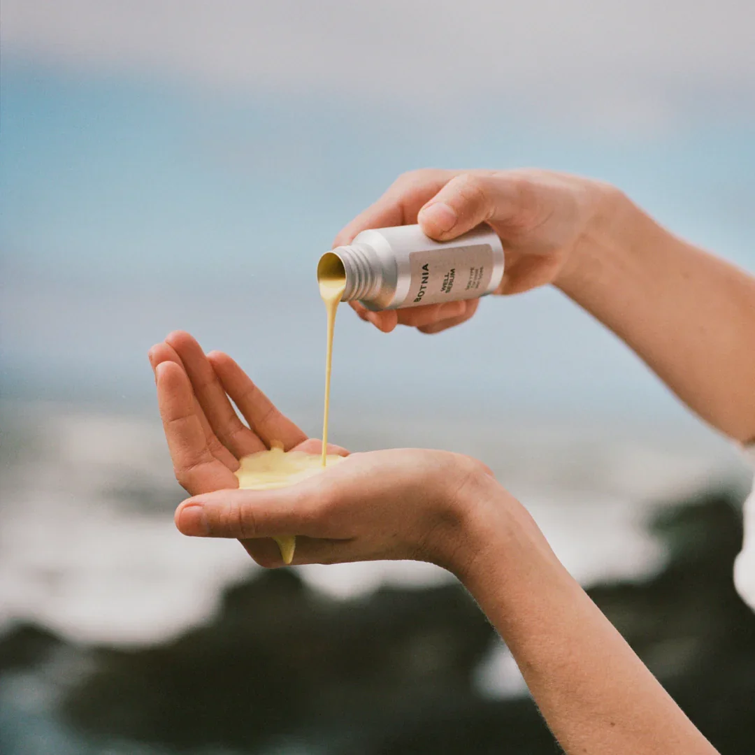 Well serum action shot.webp