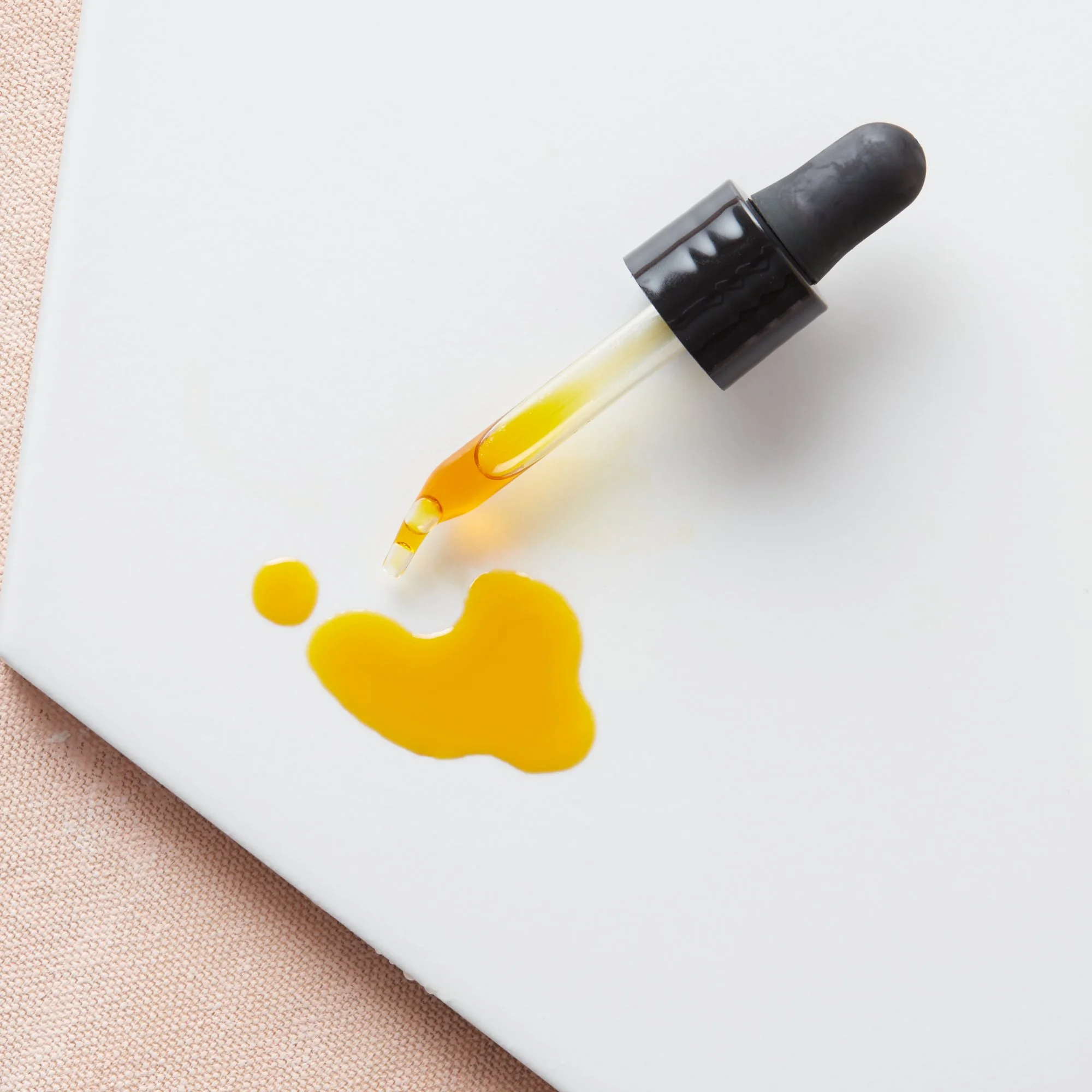 Sea_Berry_Facial_Oil_Texture.jpg