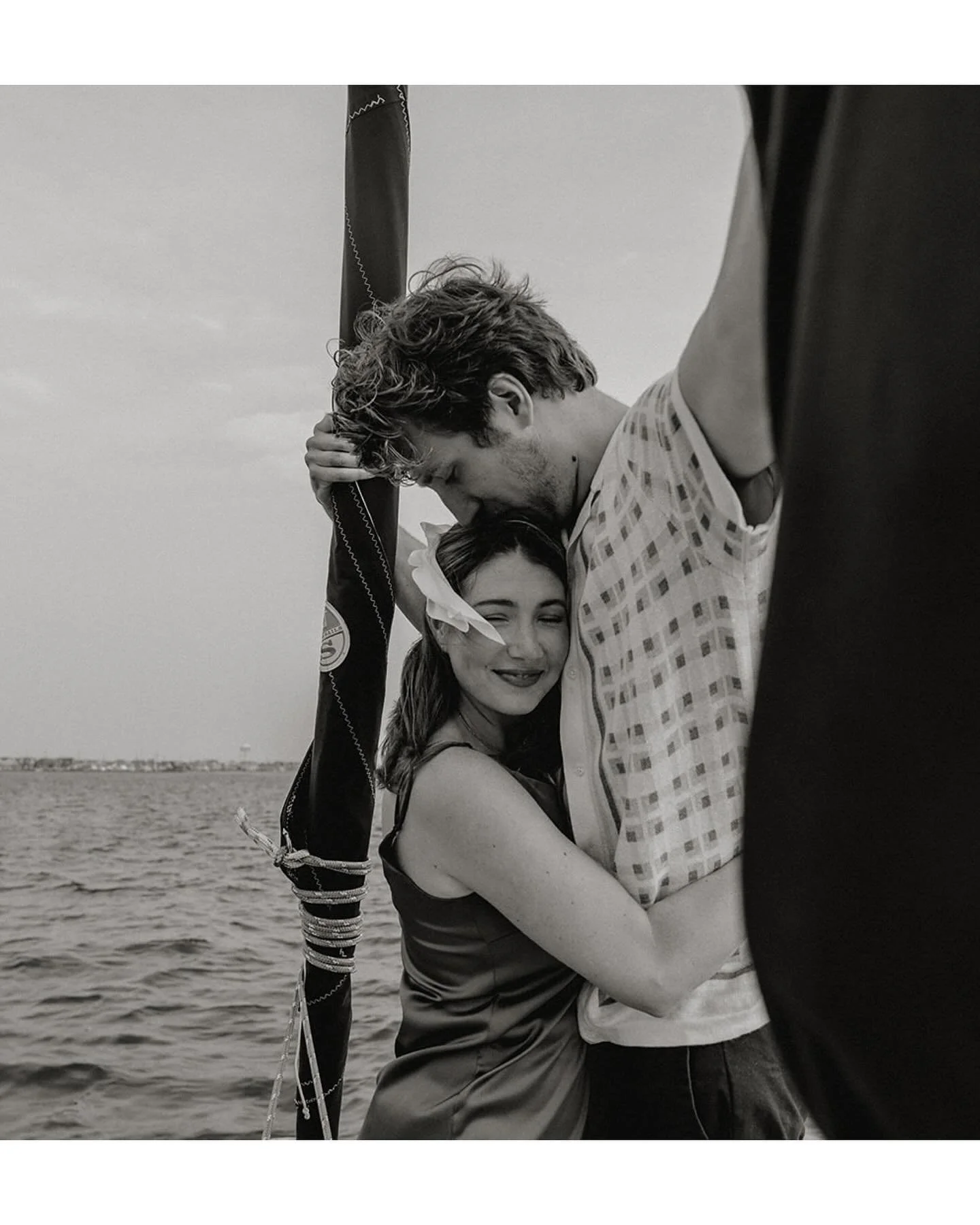 Reminiscing over this dream boat-shoot and I realized how little I posted of it! Amy &amp; Ryan are the sweetest most genuine couple and they made this day so special! This gallery always brings a smile to my face! 

#njweddingphotographer#njphotogra