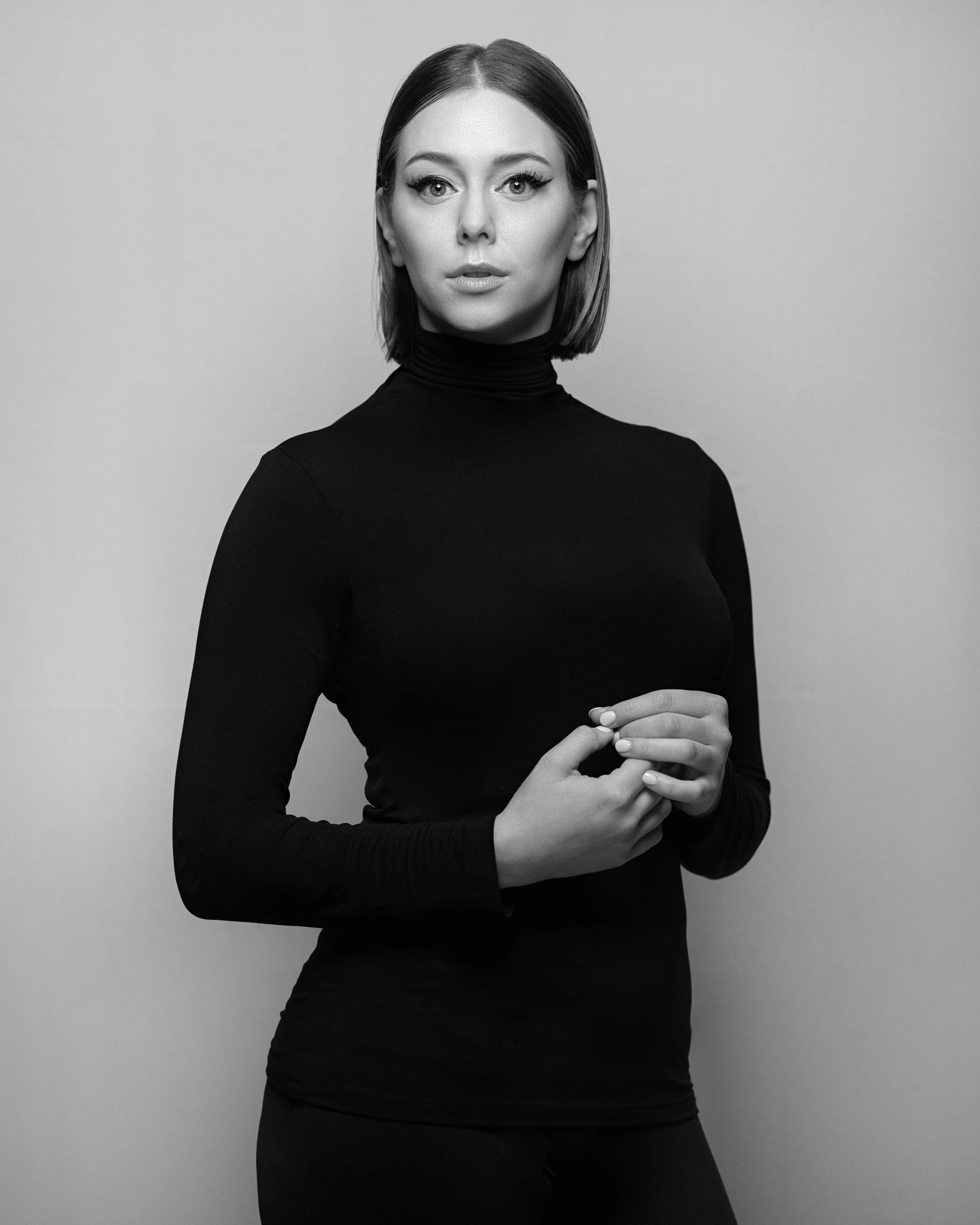Amelia in Black (2021)