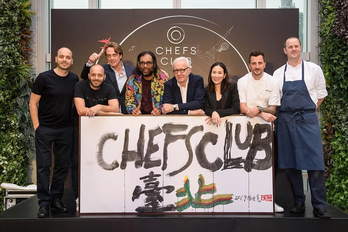 12180447-chefs-club長官及名廚貴賓與書法家陳世憲老師作品合影_cover_1200x801.jpg