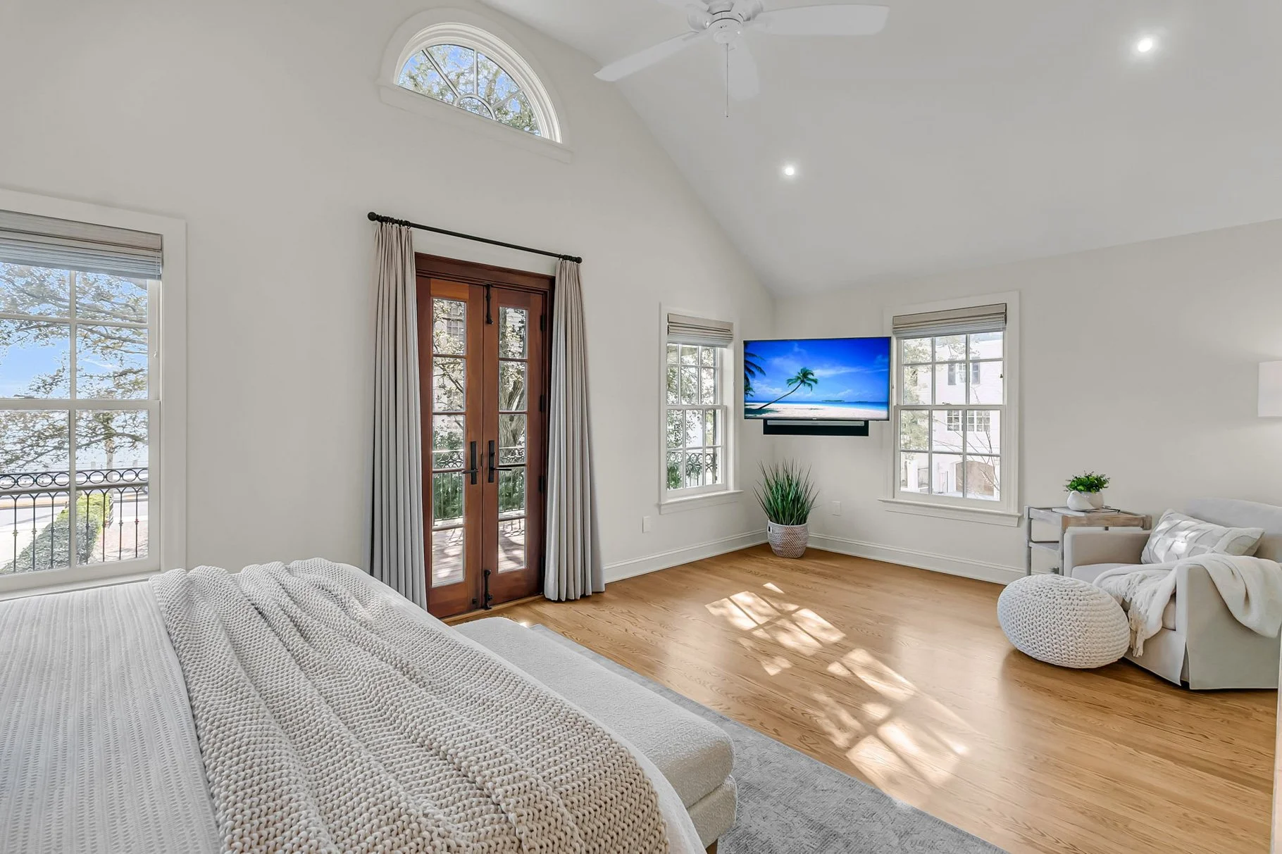 CREM - 14 1-2 Murray Blvd-64.jpg