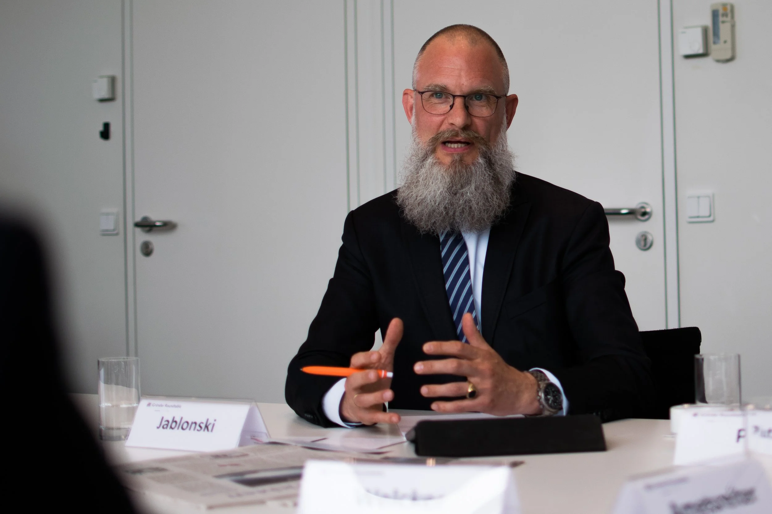 RoundTableAuswahl74.jpg