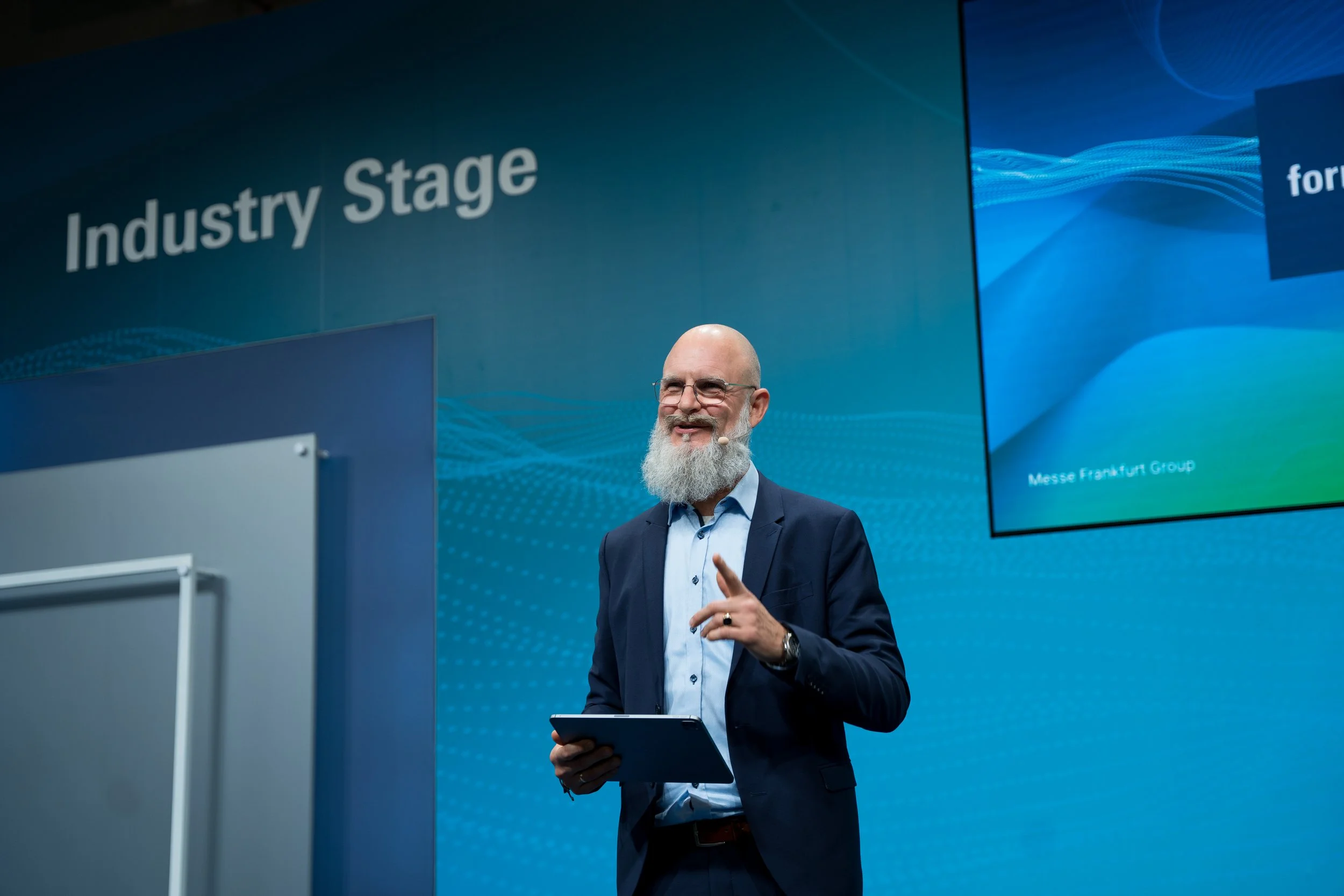 Formnext DAY 3_1-4.jpg