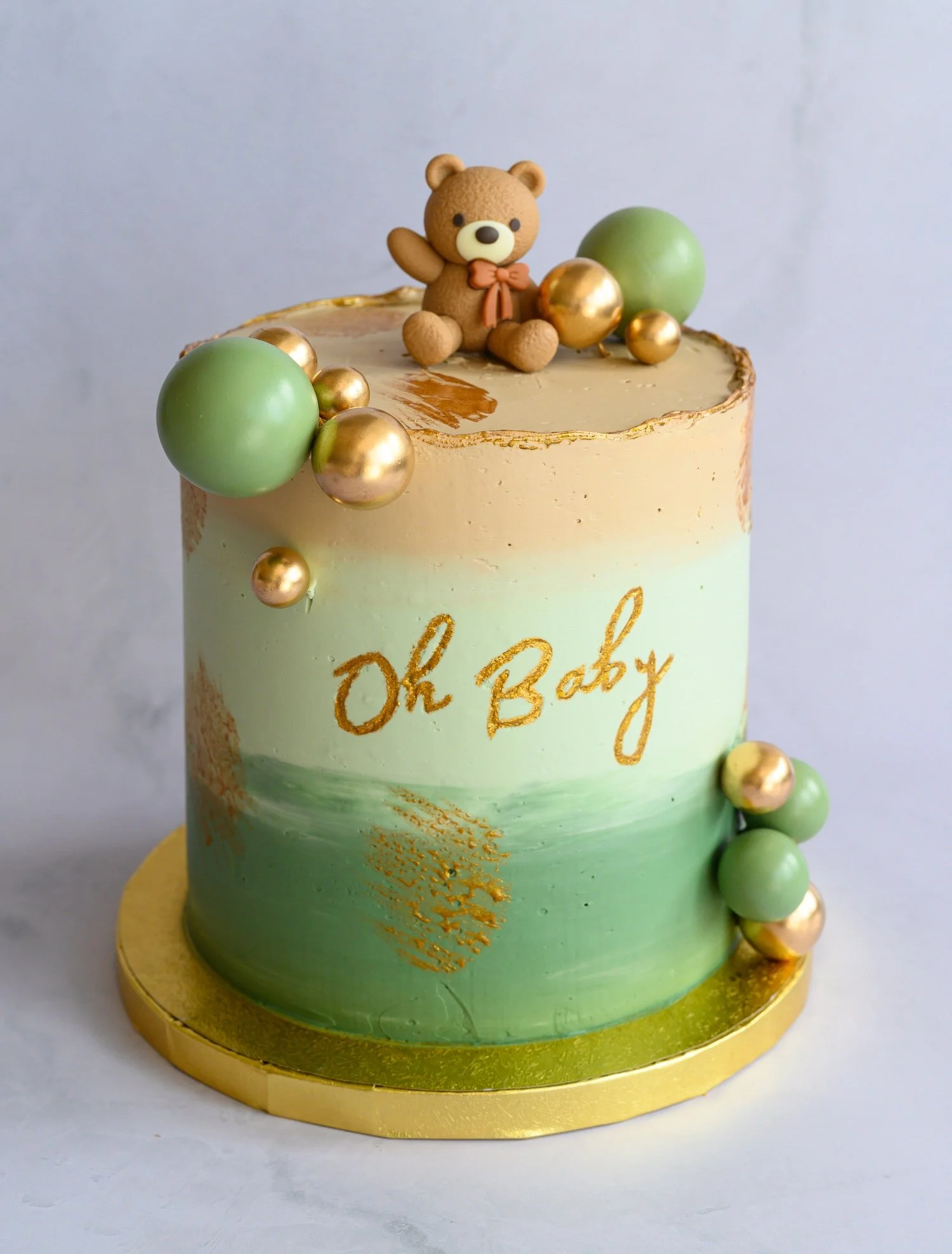 Gender reveal cakes