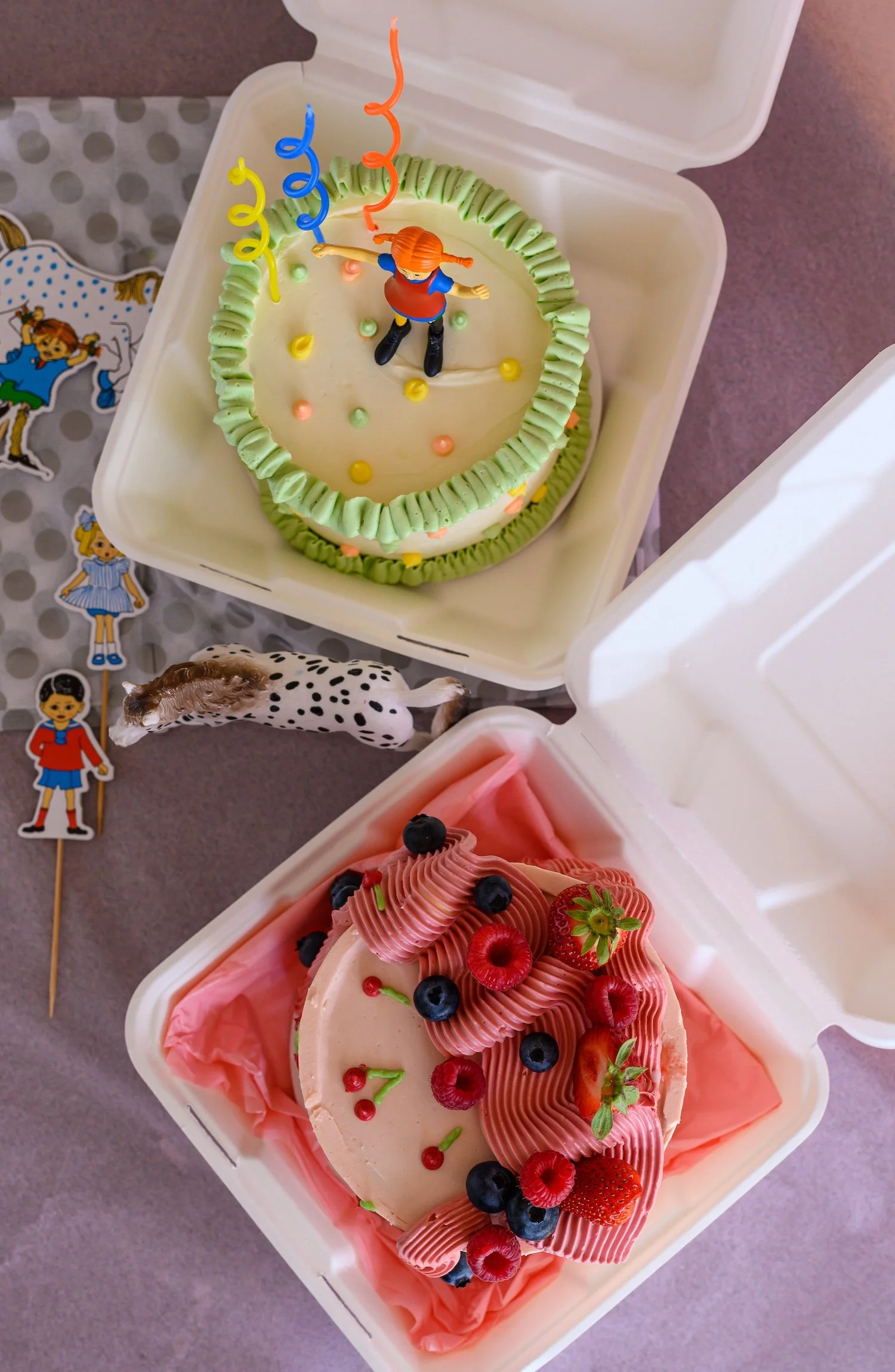 Mini cakes for weddings, birthdays, corporate events