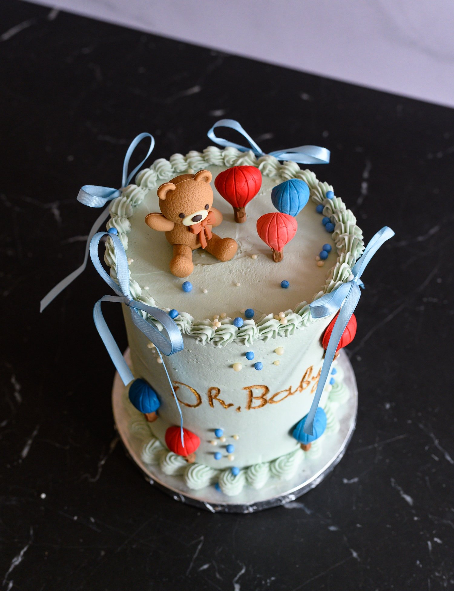 Baby shower cake | tårta till baby shower in Stockholm