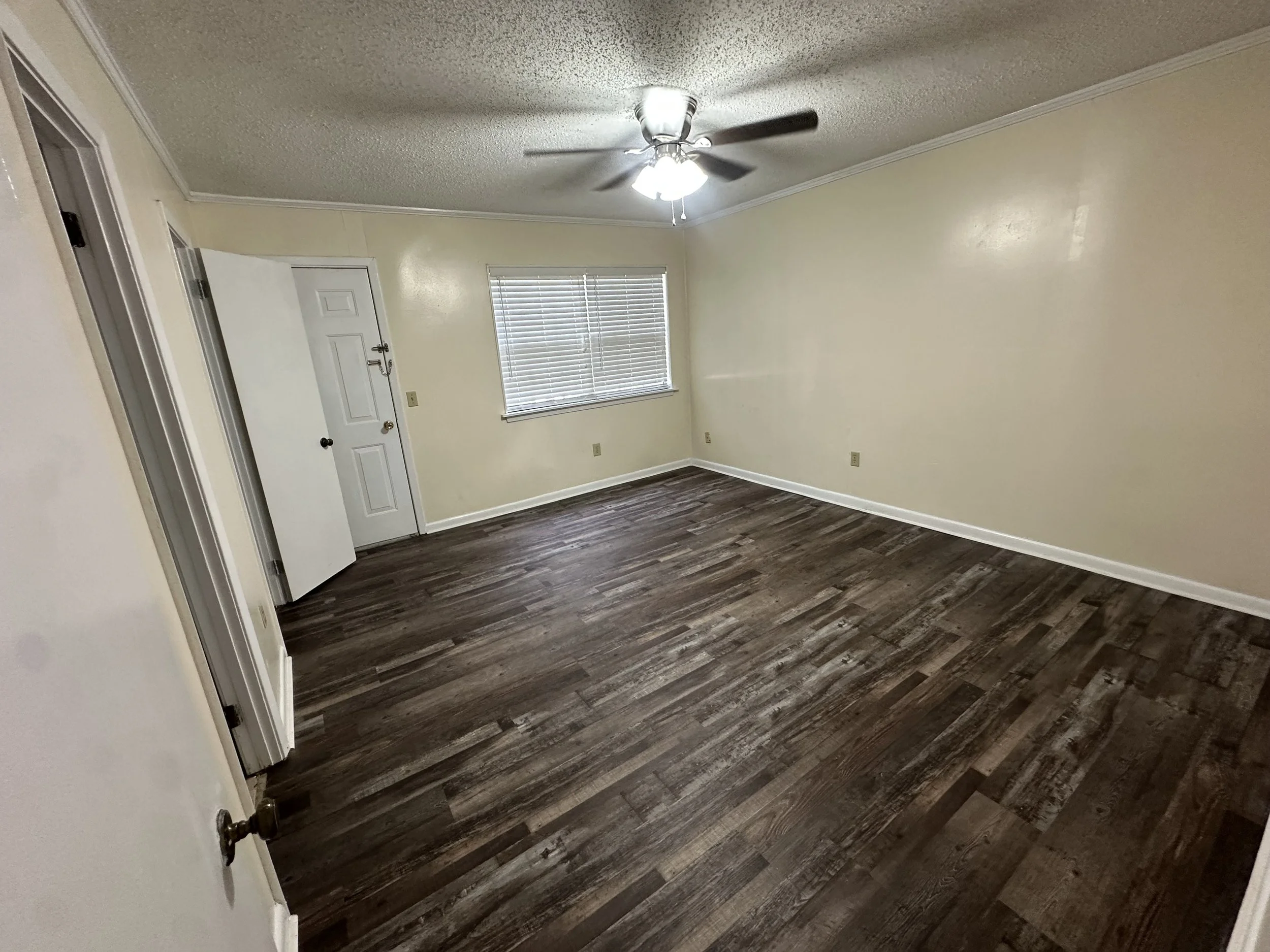 High Cotton #14 Apartment Bedroom.jpeg