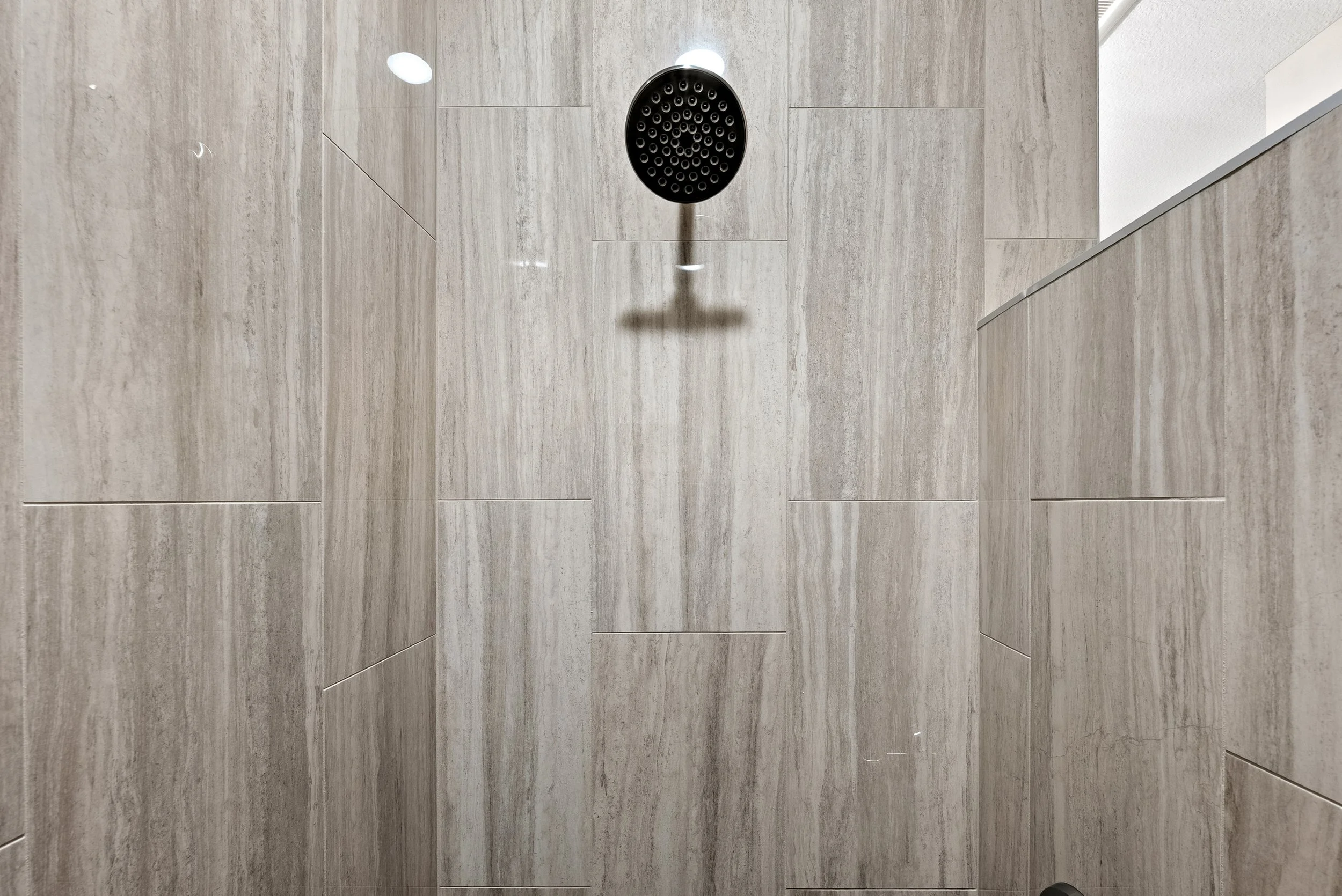 31-2279 OBL int-24.jpg