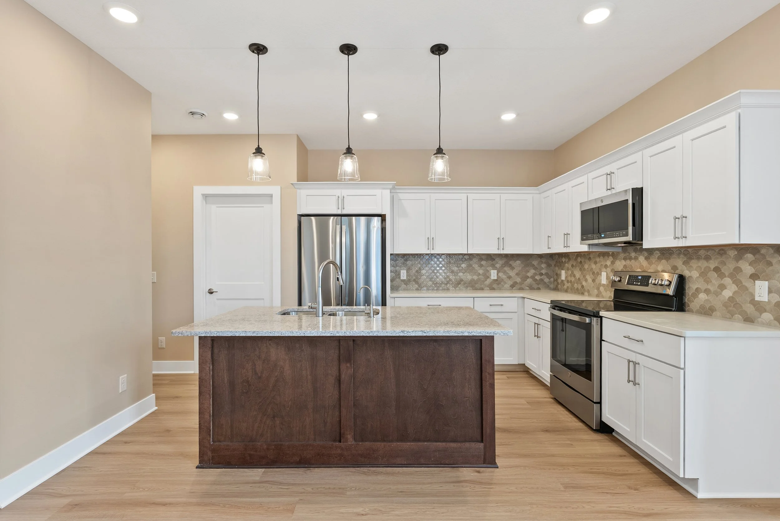 16-2279 OBL int-11.jpg