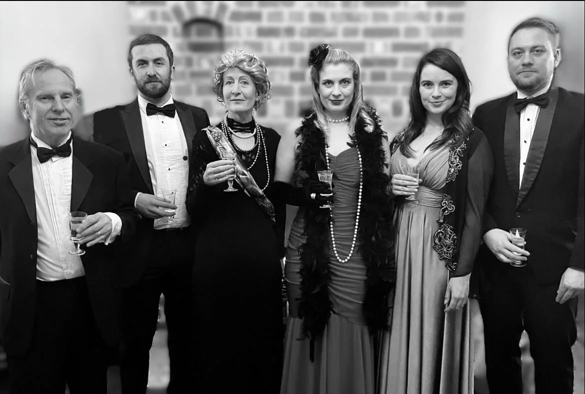 The latest group of mysterious and glamorous suspects gather together, to attempt to solve a deadly and disturbing murder. As the lies, deceptions and scandals pour forth, will the truth prevail or will the murderer prove triumphant?

𝐸𝑛𝑡𝑒𝑟 𝑡ℎ?