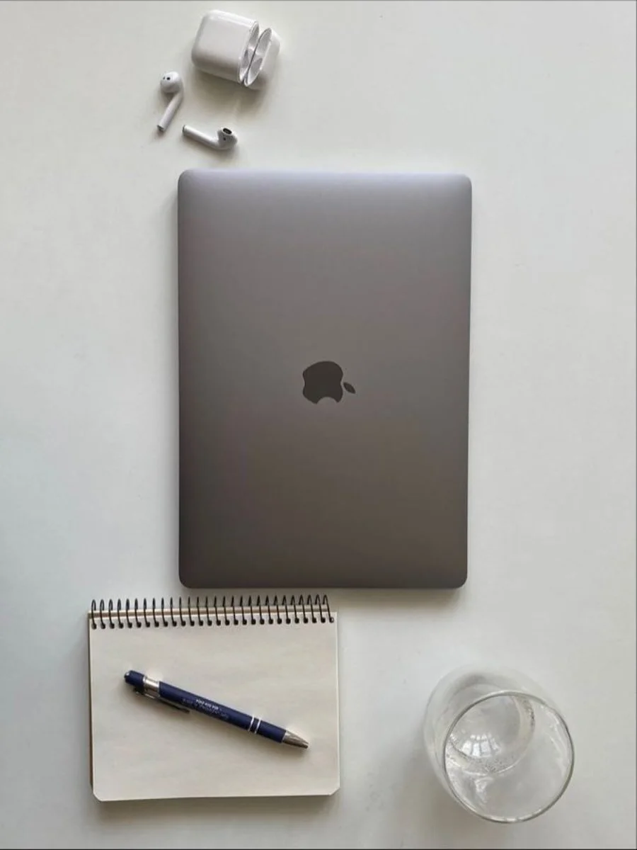 Behind every polished Instagram feed is a strategy built with intention.

At Birdhouse Media, we help travel advisors elevate their online presence so their brand feels as first-class as the experiences they create.

Because your expertise deserves m