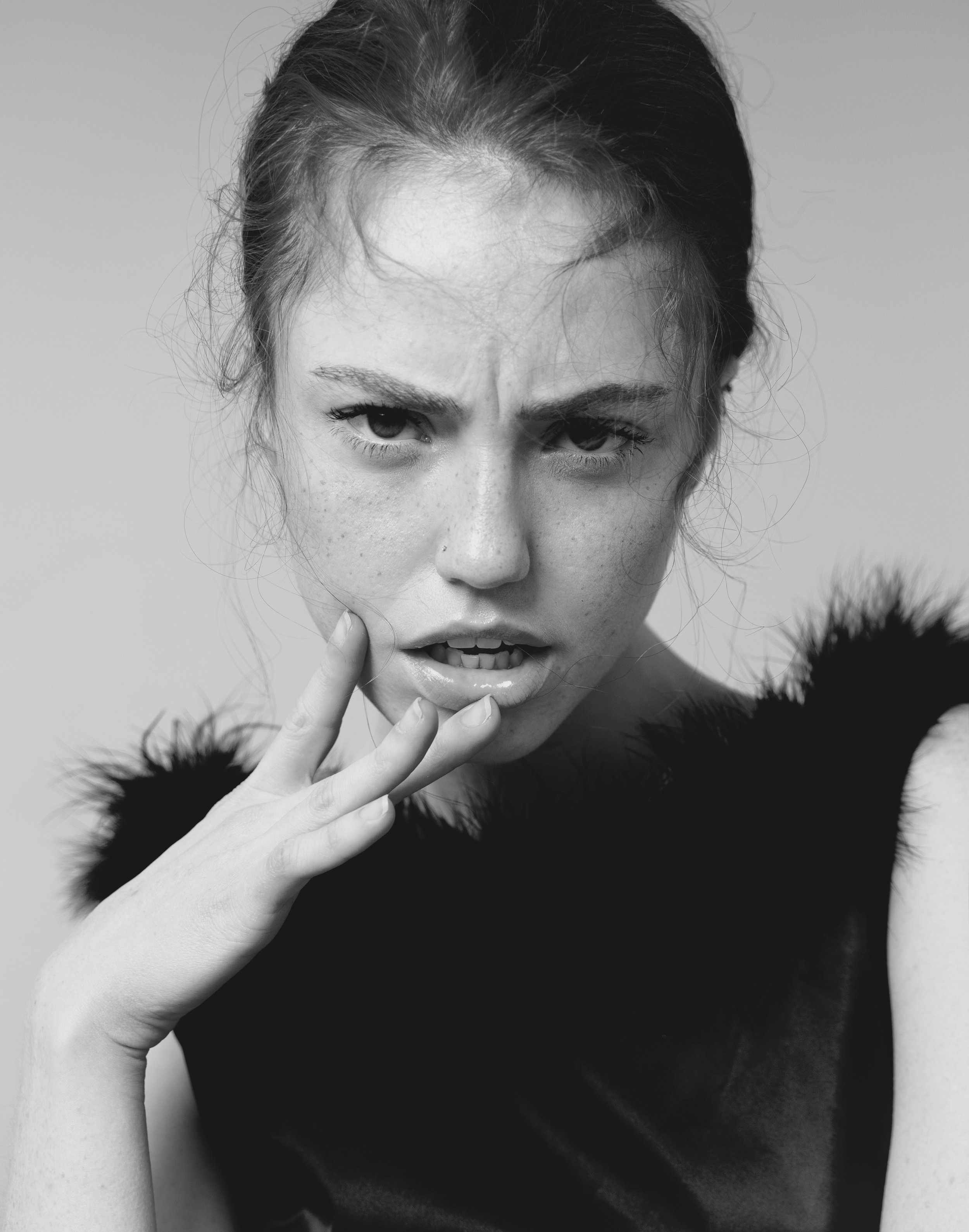 GIRLS_15_169348bw.jpg