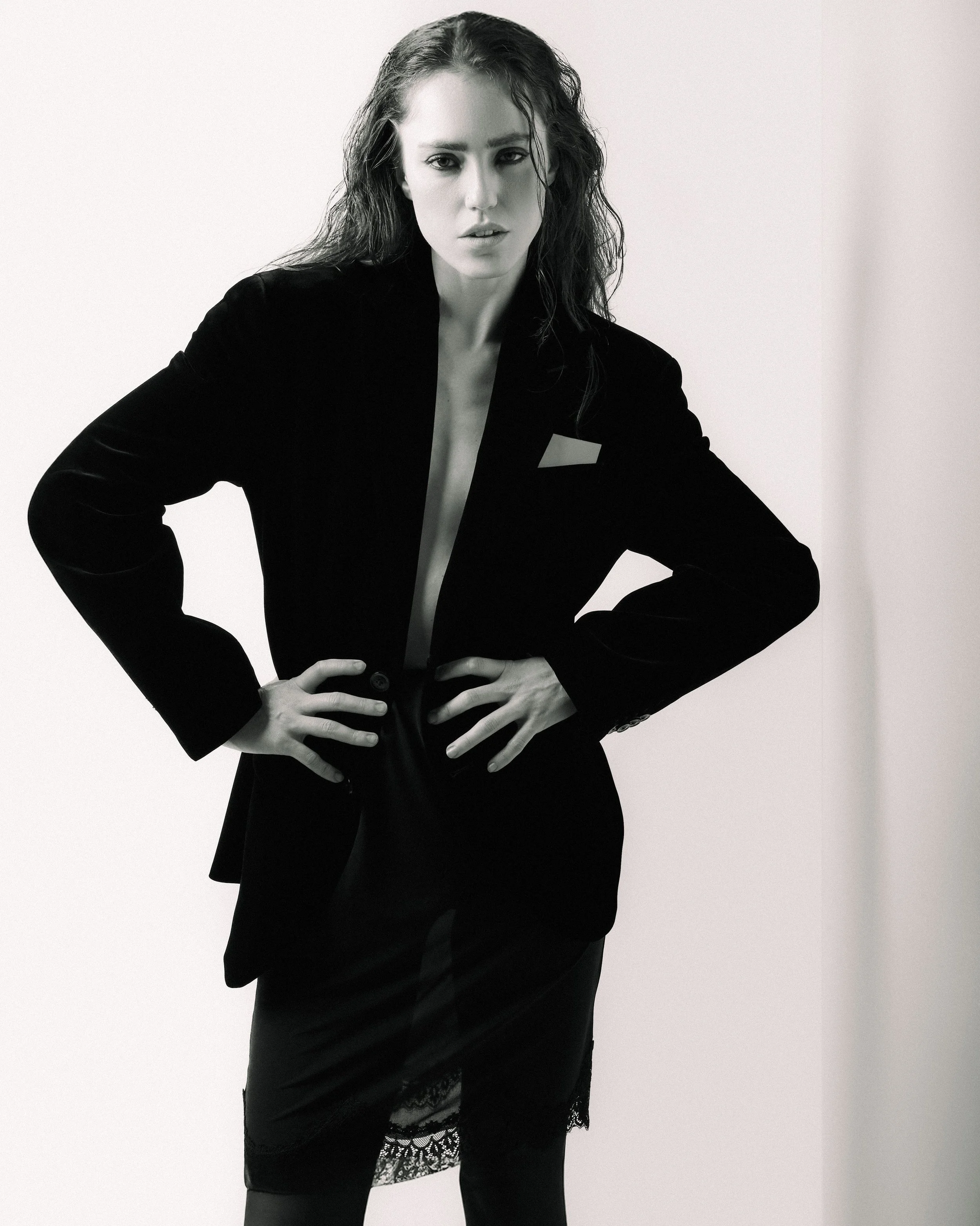 12-marcele-heling-dan-cristian-gocan-row-model-mgmt-srl.jpg