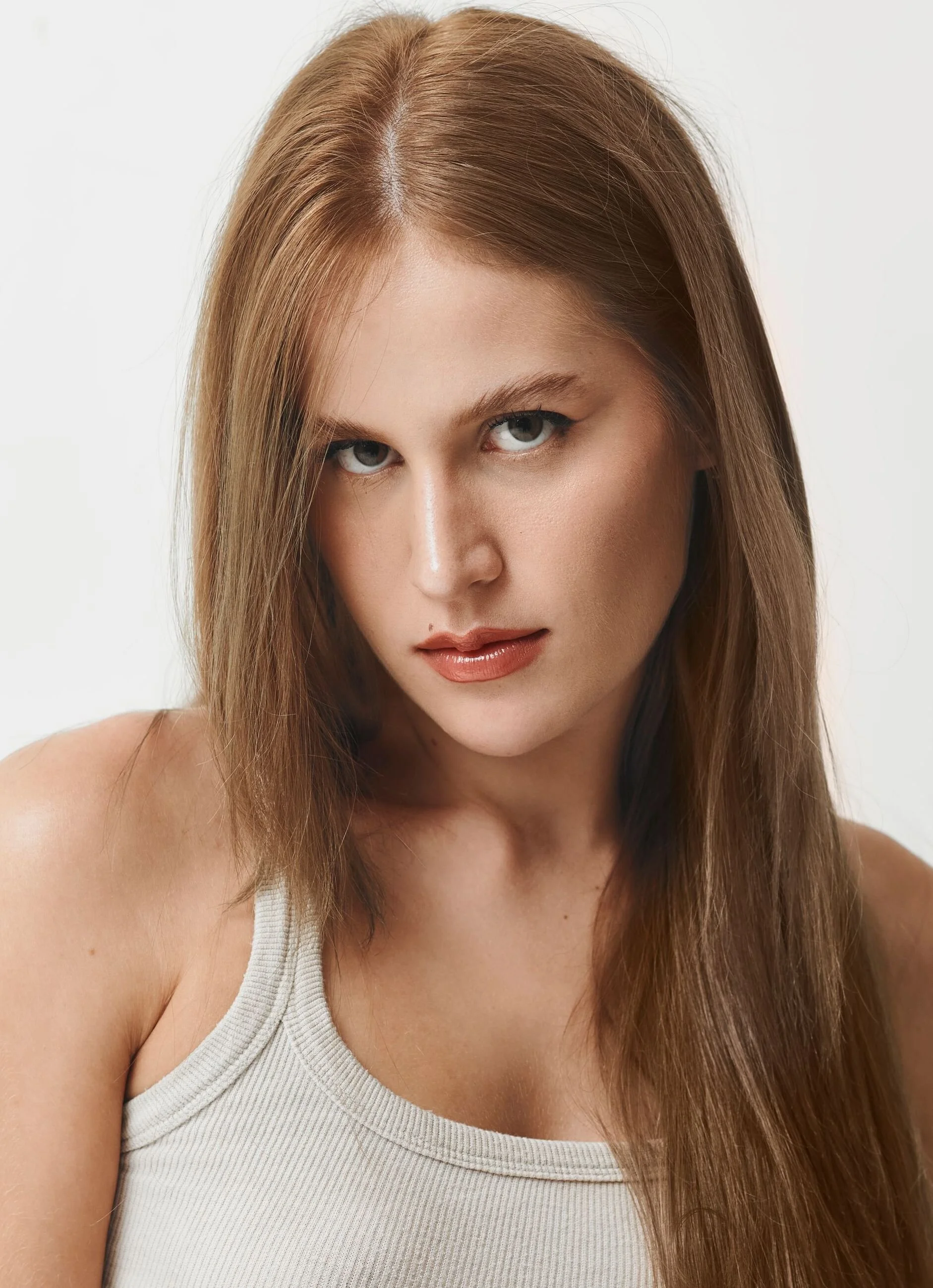 1-eduarda-lutz-book-atual.jpg