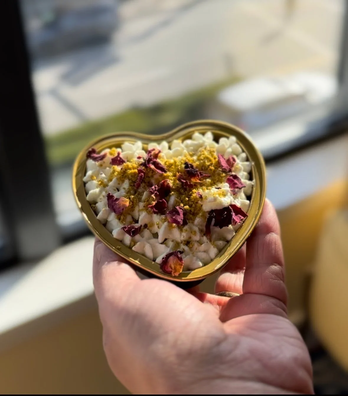 Pistachio Saffron Cake