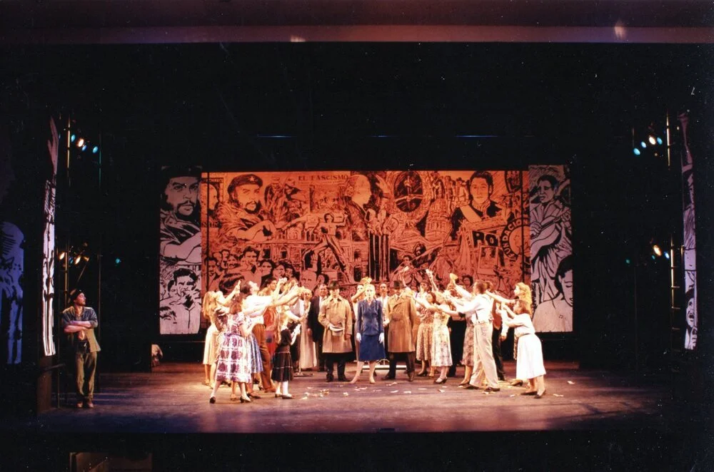 large_1992_10_EVITA003.jpeg