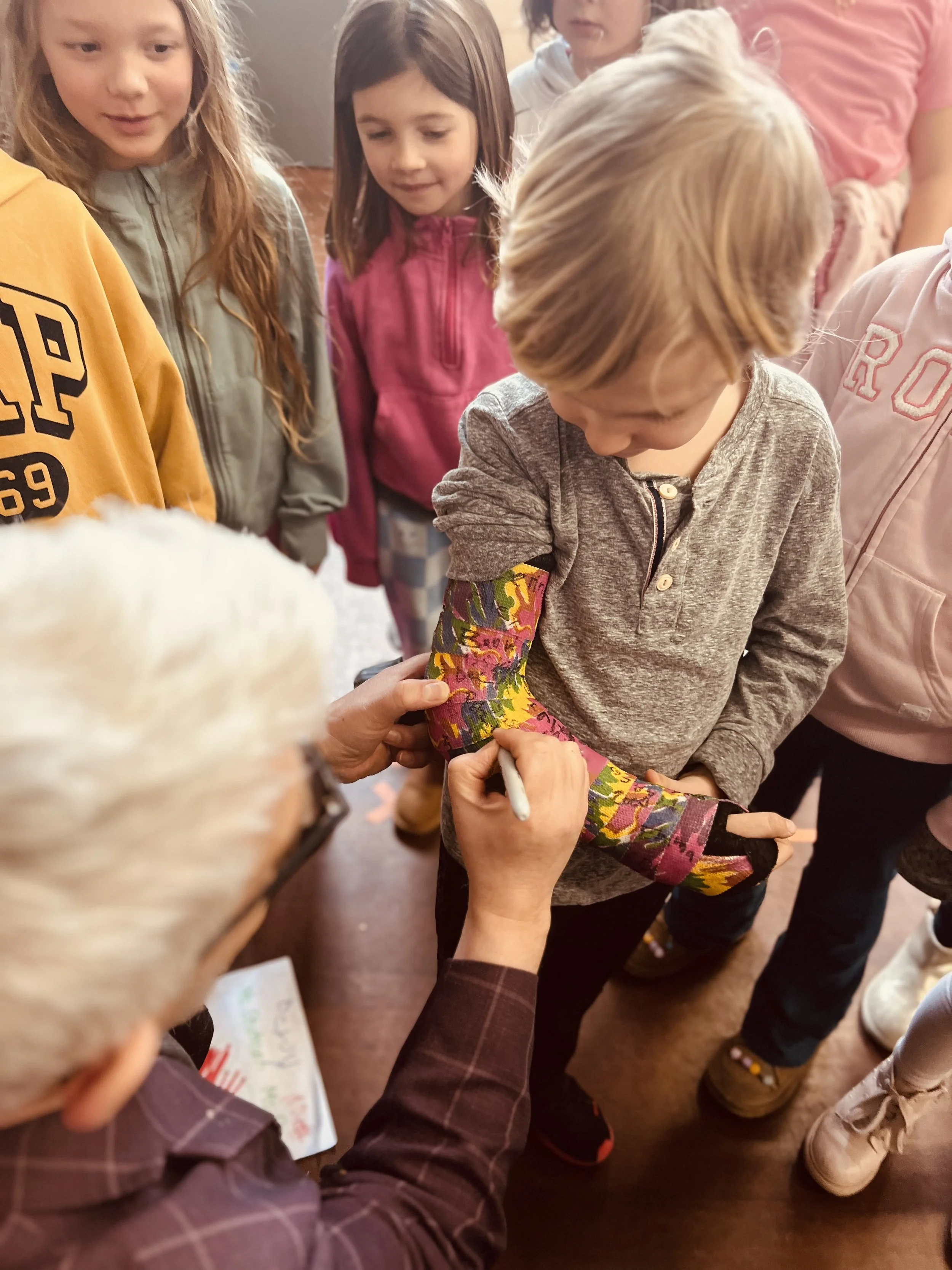 Peter H. Reynolds and Paul A. Reynolds visit Mitchell Elementary School to “Draw Out the Stories” with Students