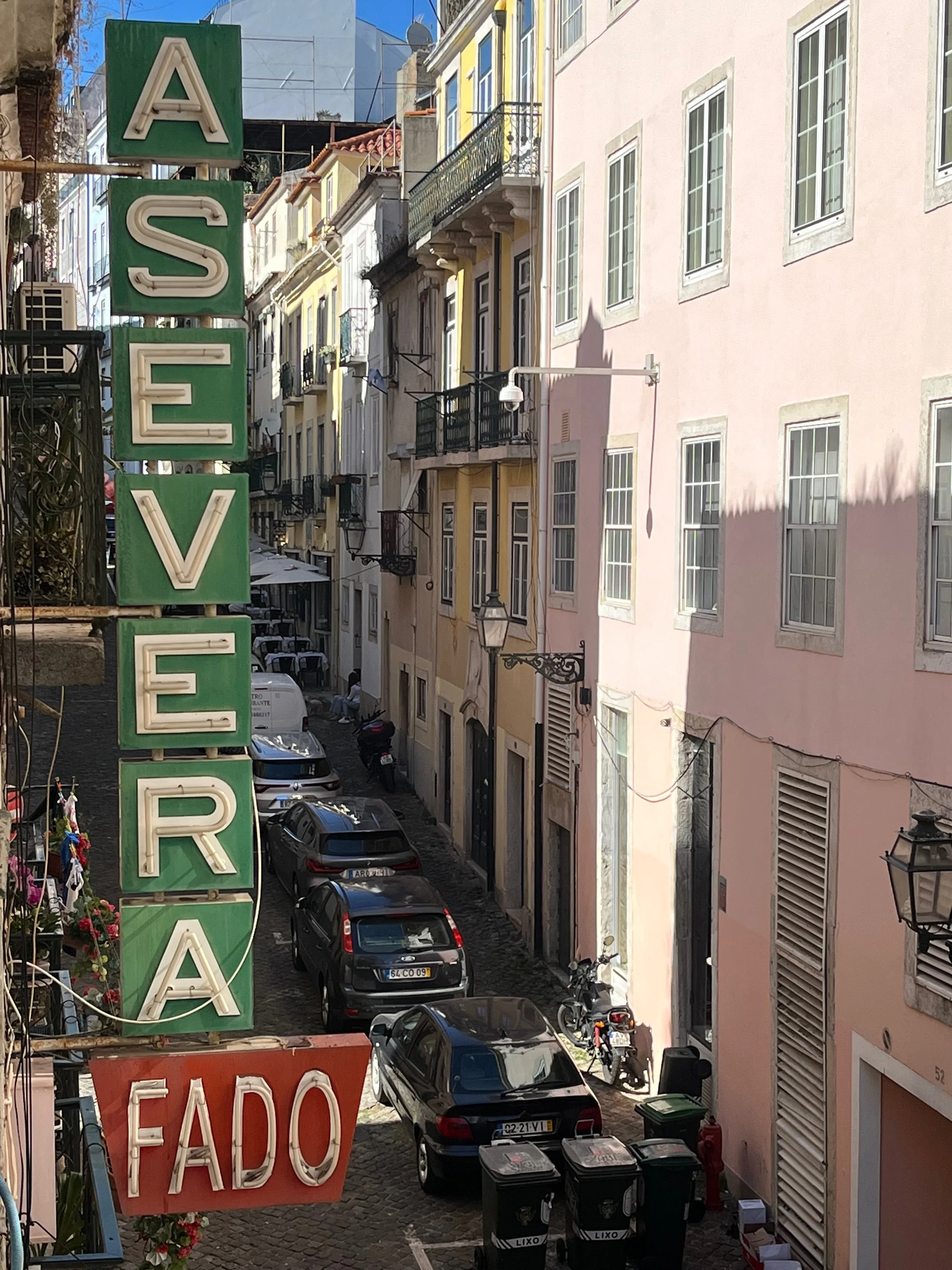 Lisboa, Portugal Photo Credit Paul Lampe