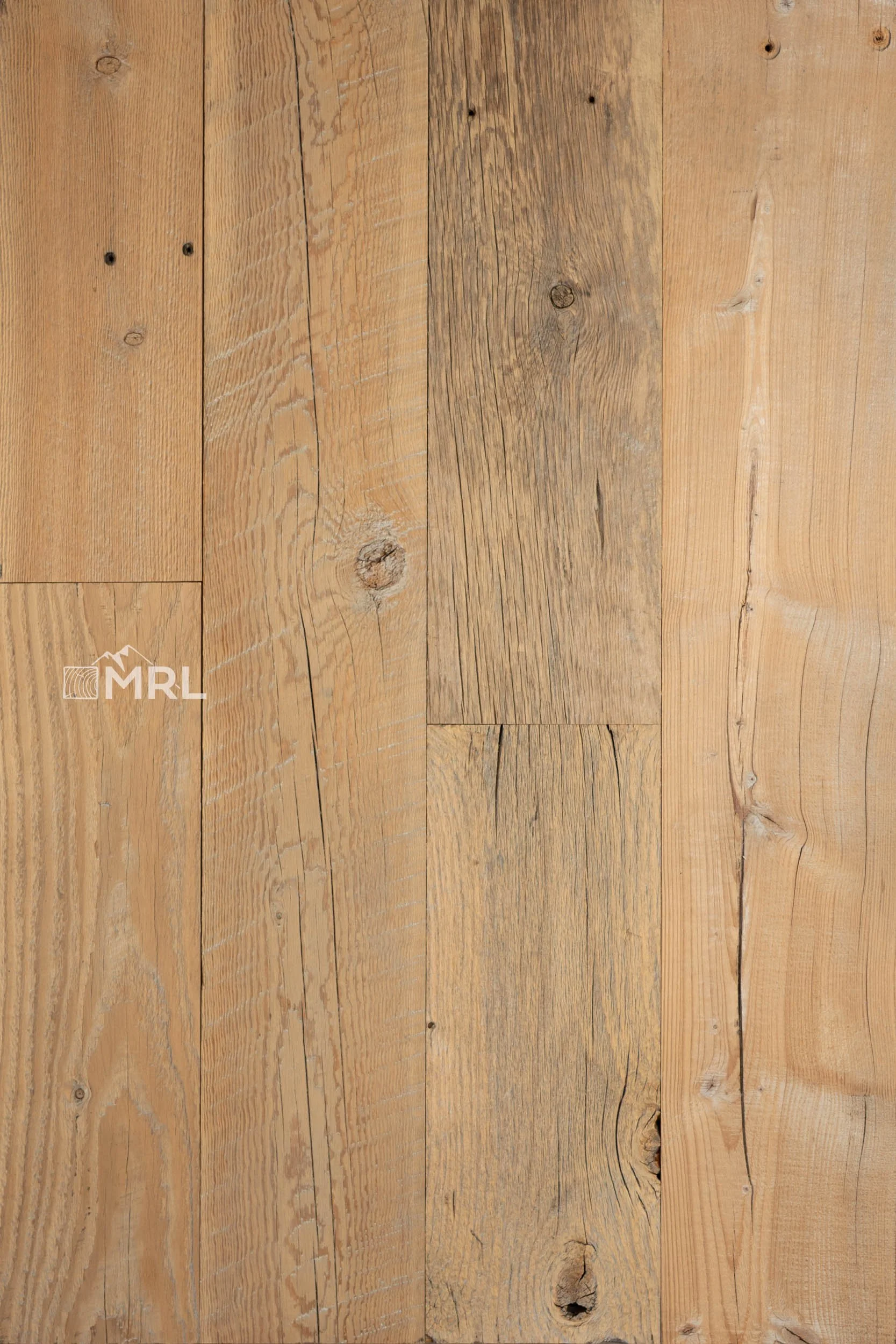 MRL_Watermarking_Flooring_Brushed & Washed Corral Board shiplap_BEN03579.jpg