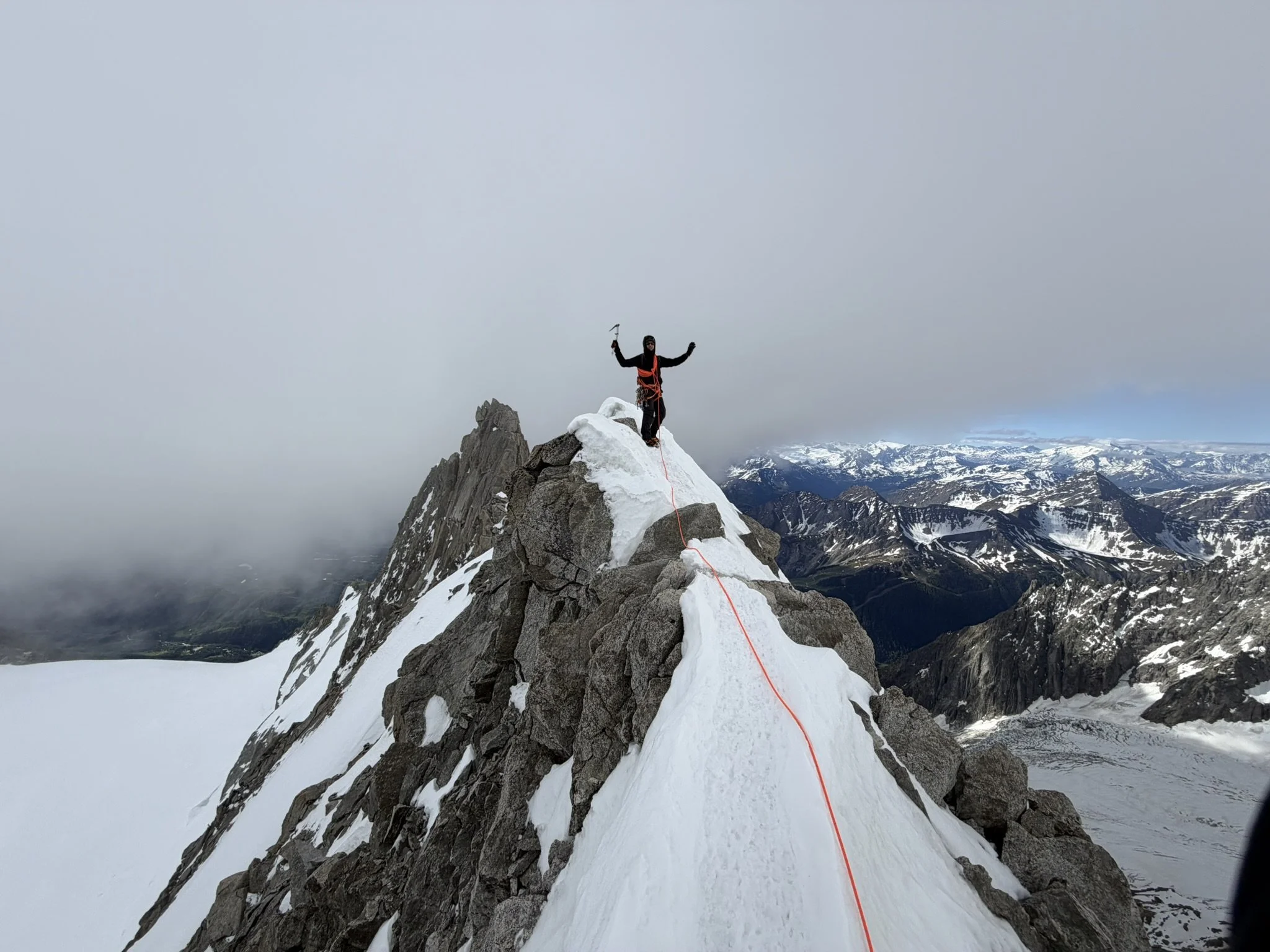 Tour Ronde summit
