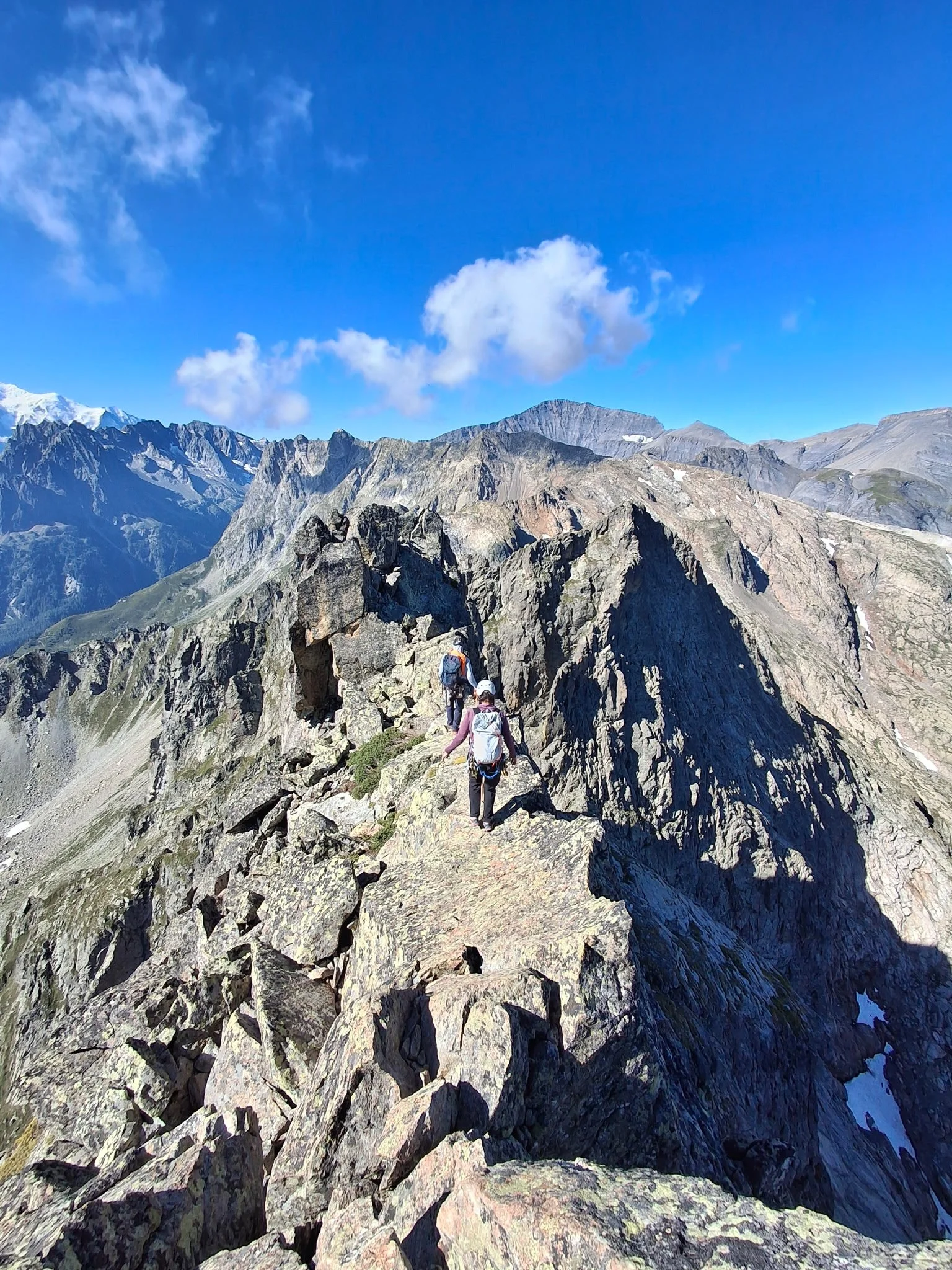 Traverse of the Perrons