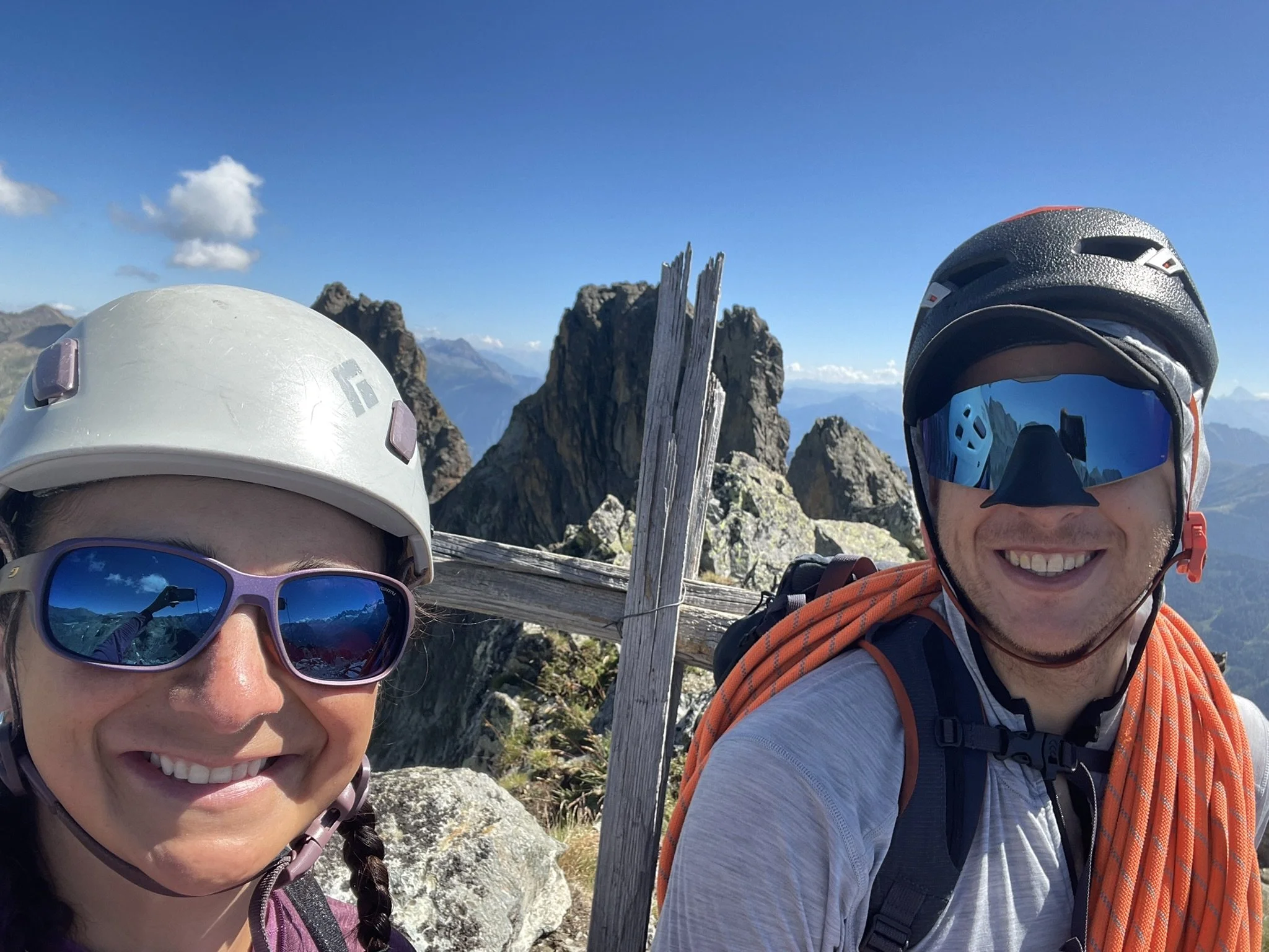 Traverse of the Perrons summit