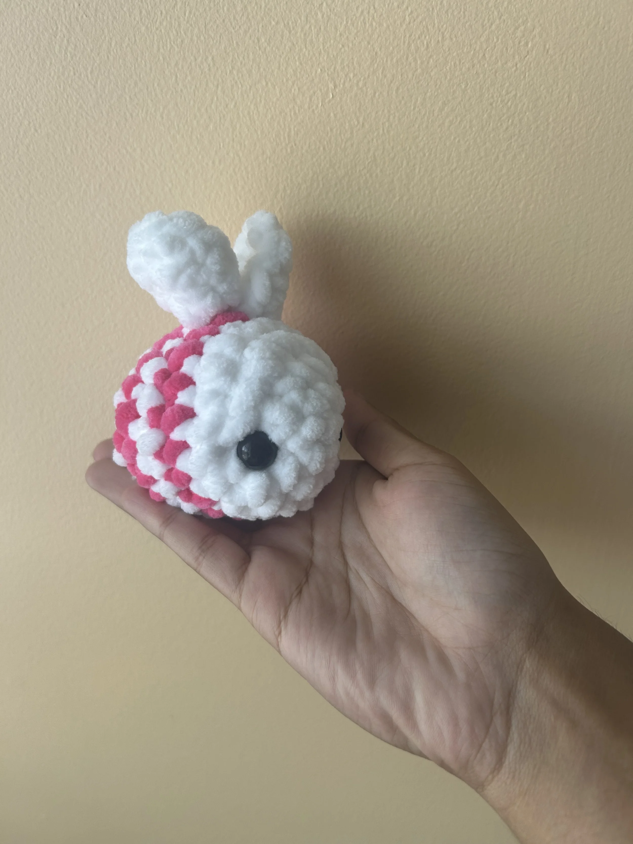 WHITE AND PINK CROCHET BEE