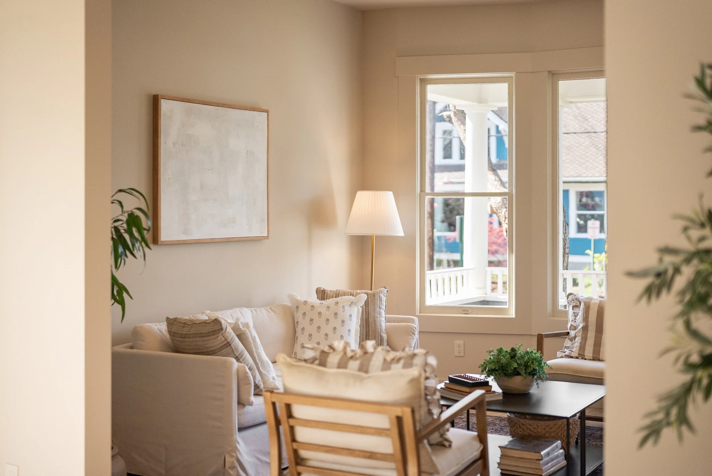 Modern dining room in a Salt Lake City home, illustrating the lifestyle homeowners consider when deciding whether to buy or sell a home in Utah.