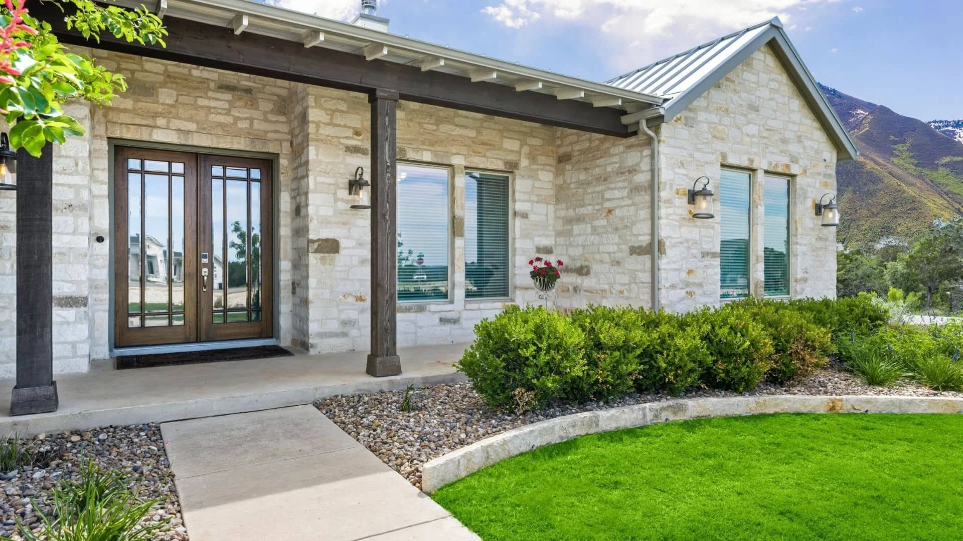 Living in Holladay, Utah: A Real Estate Agent's Perspective