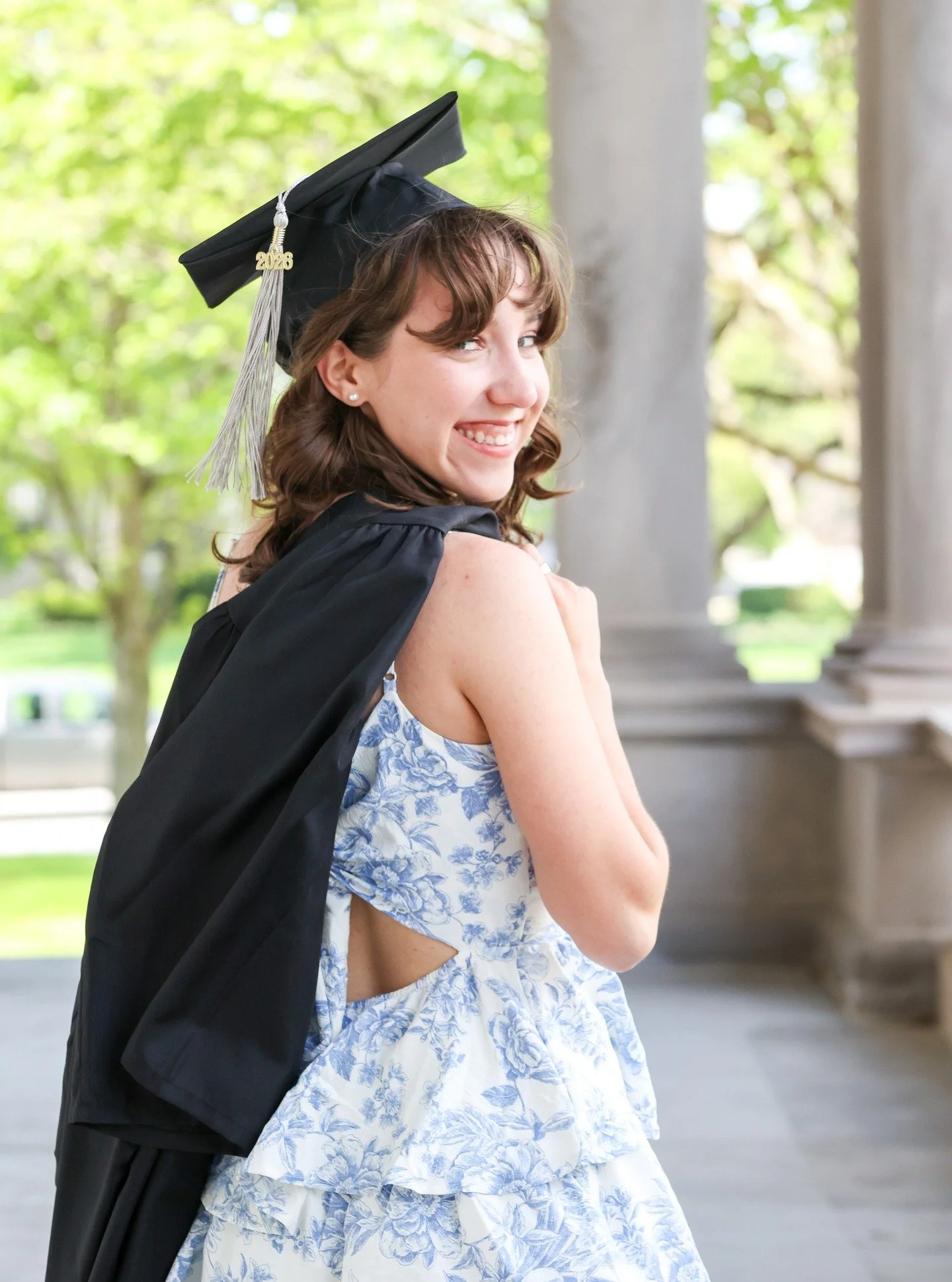 HUGE Thanks to @reesekylaphotos for these wonderful graduation photos! So thankful for all the opportunities I've had and all the friends that I have made along the way, and super excited to see that this next chapter has in store!