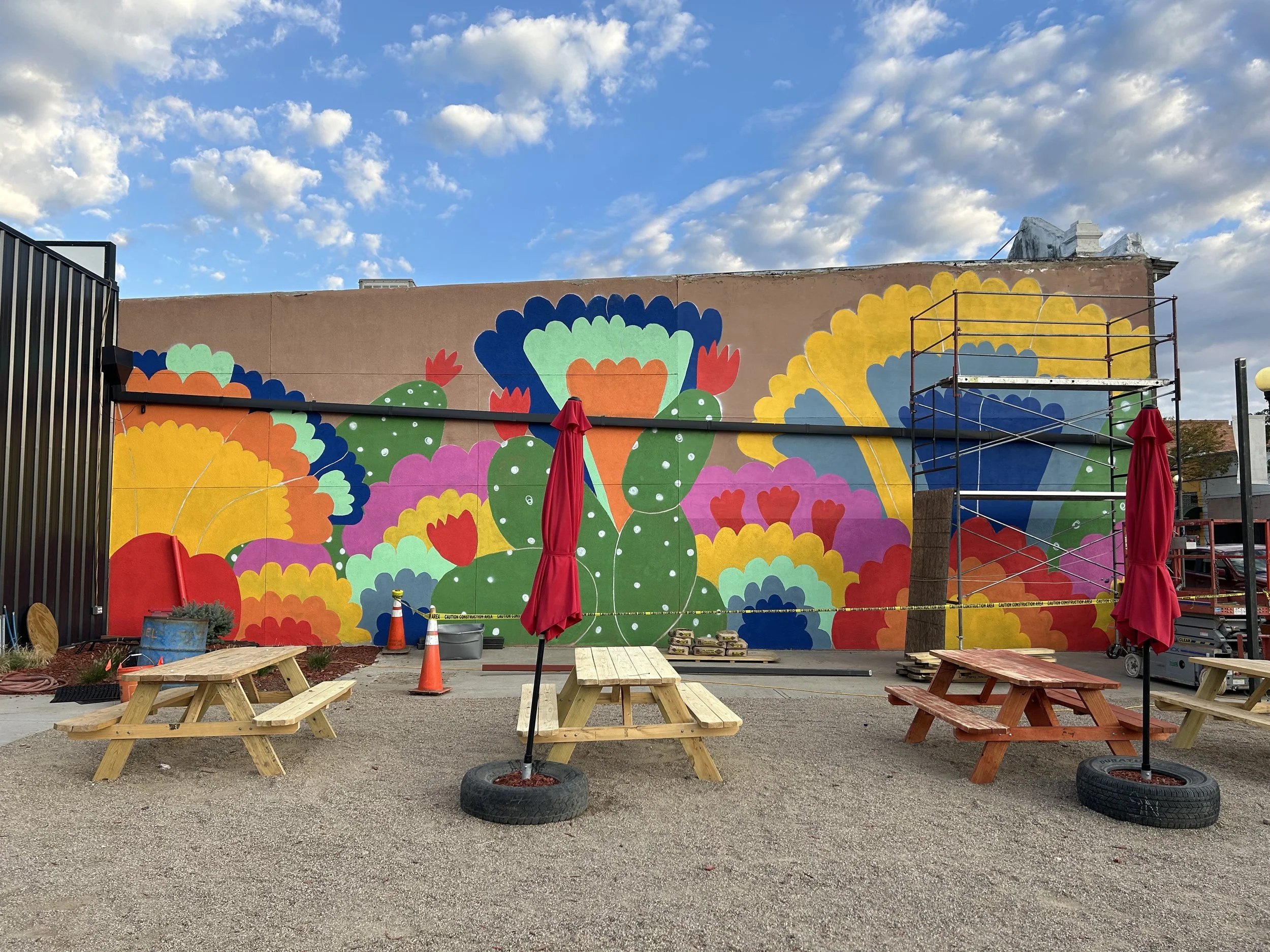 "Gub Gub Submarine" (2024)

Painted for the grand opening of Gub Gub's in 2024.

Located in Walsenburg at the corner of 7th and Main Streets.