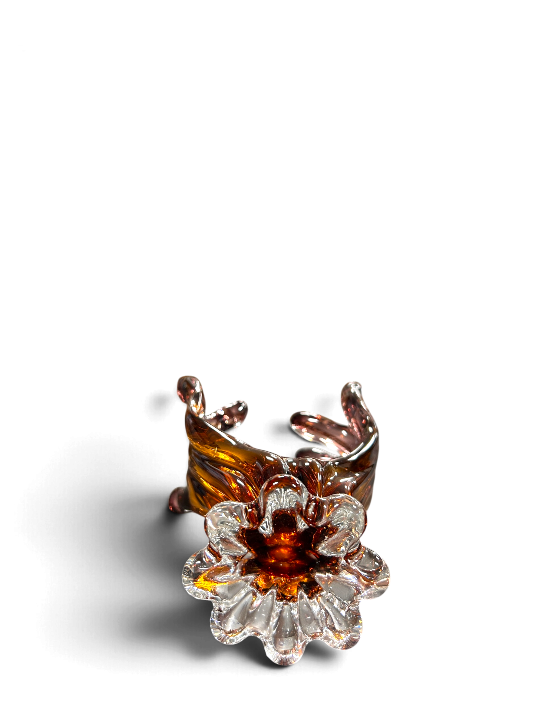 vintage-art-glass-sculpture-pontil-mark.png