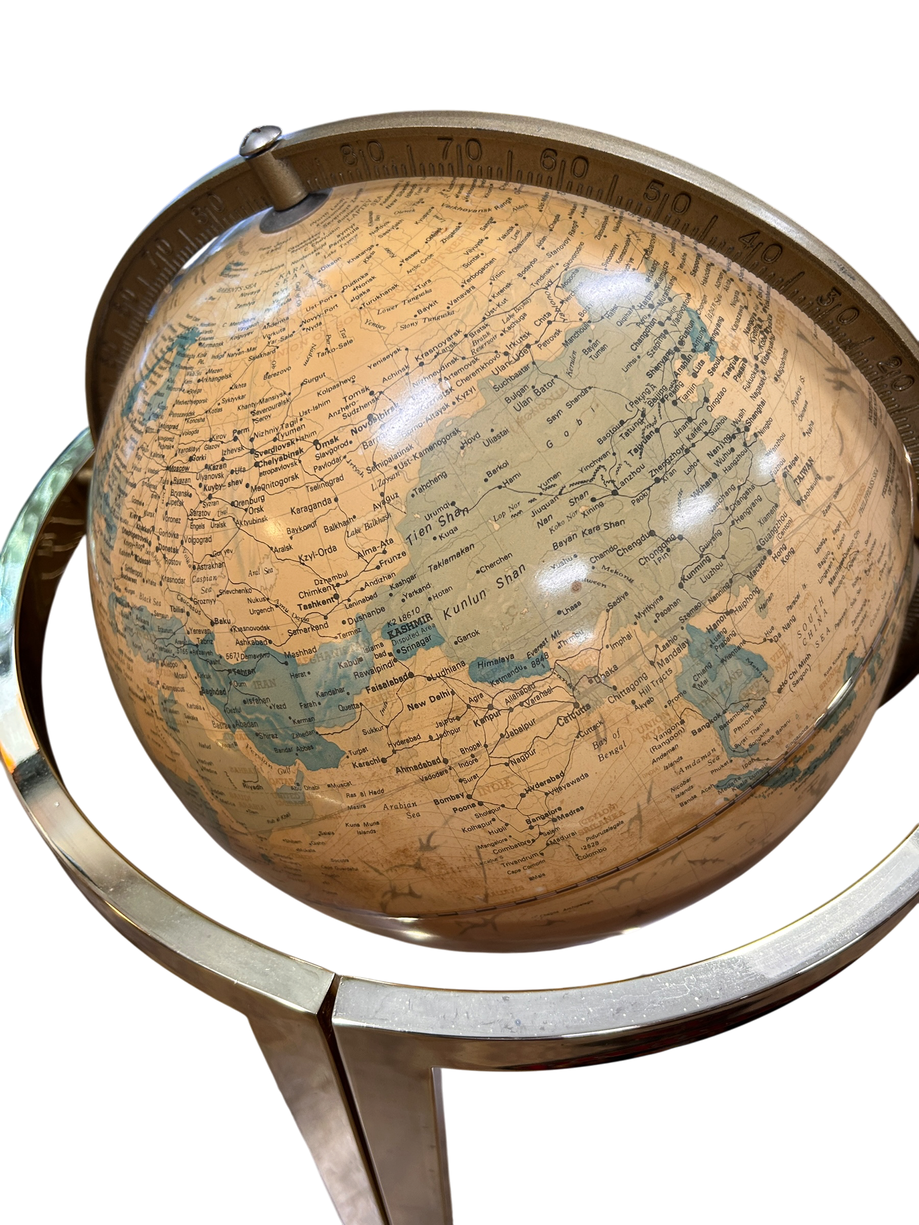 Standing Globe Light5.PNG